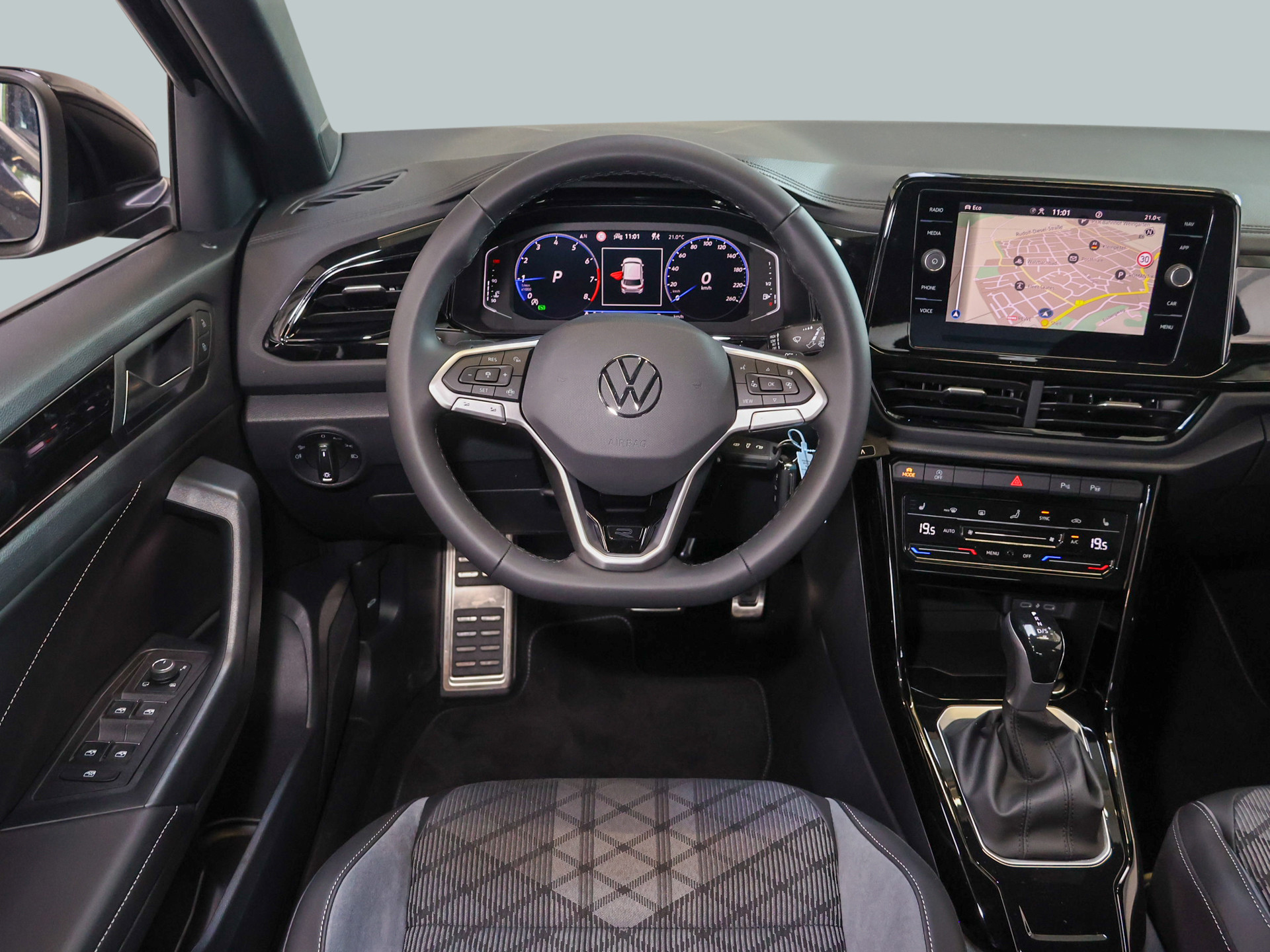 T-Roc 1.5TSI DSG R-Line +19ZOLL+AHK+