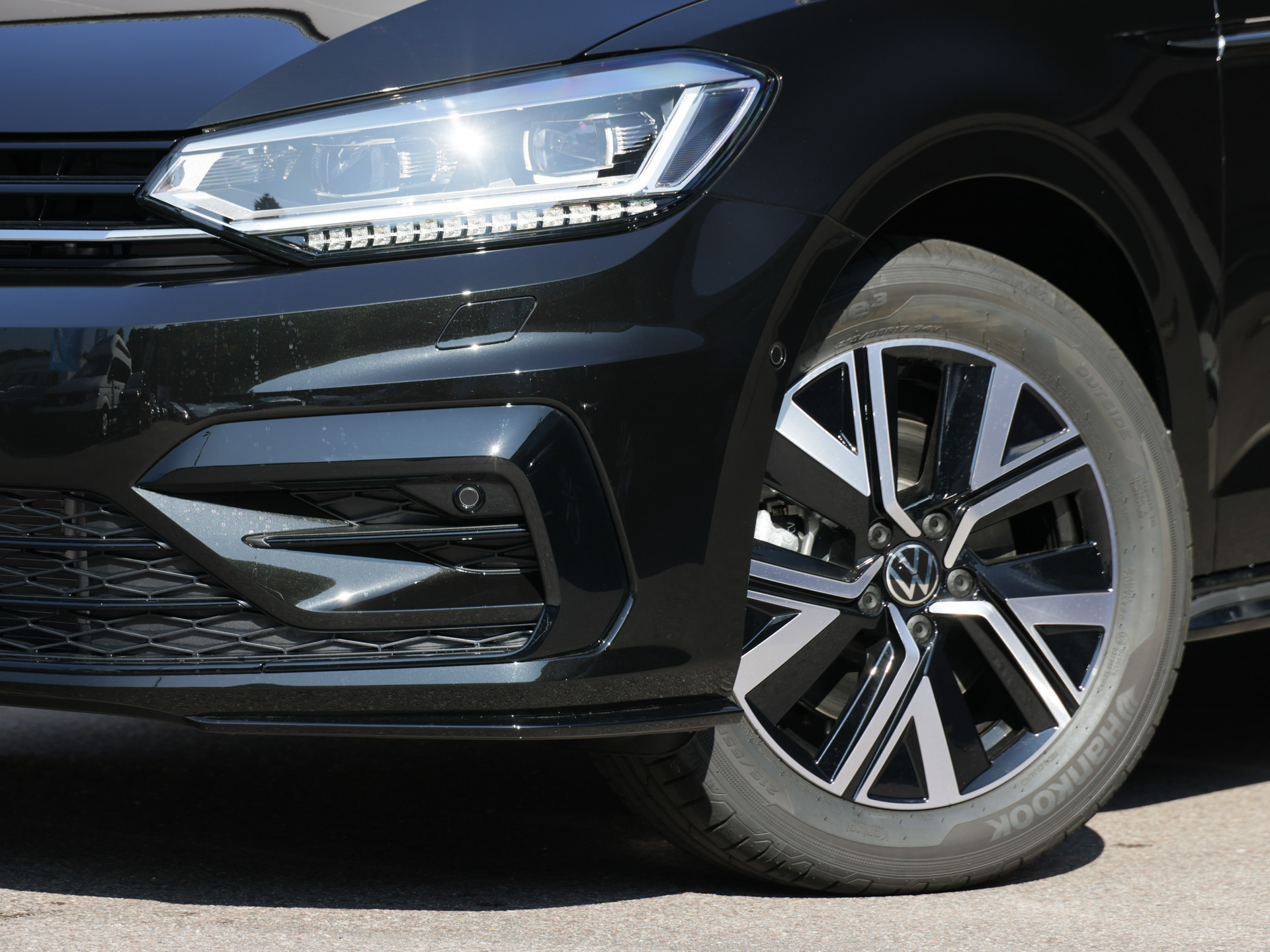 Touran 1.5TSI DSG R-LINE +AHK+7-SITZER+