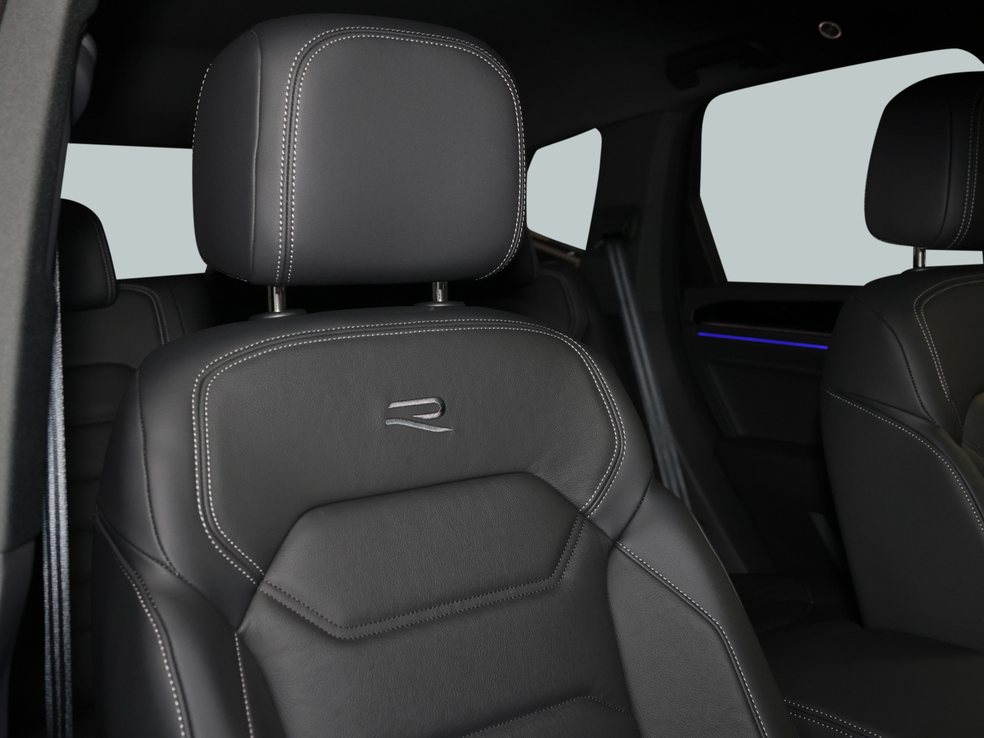 Touareg R 3.0 eHybrid +0,5 STEUER+WI-RÄDER