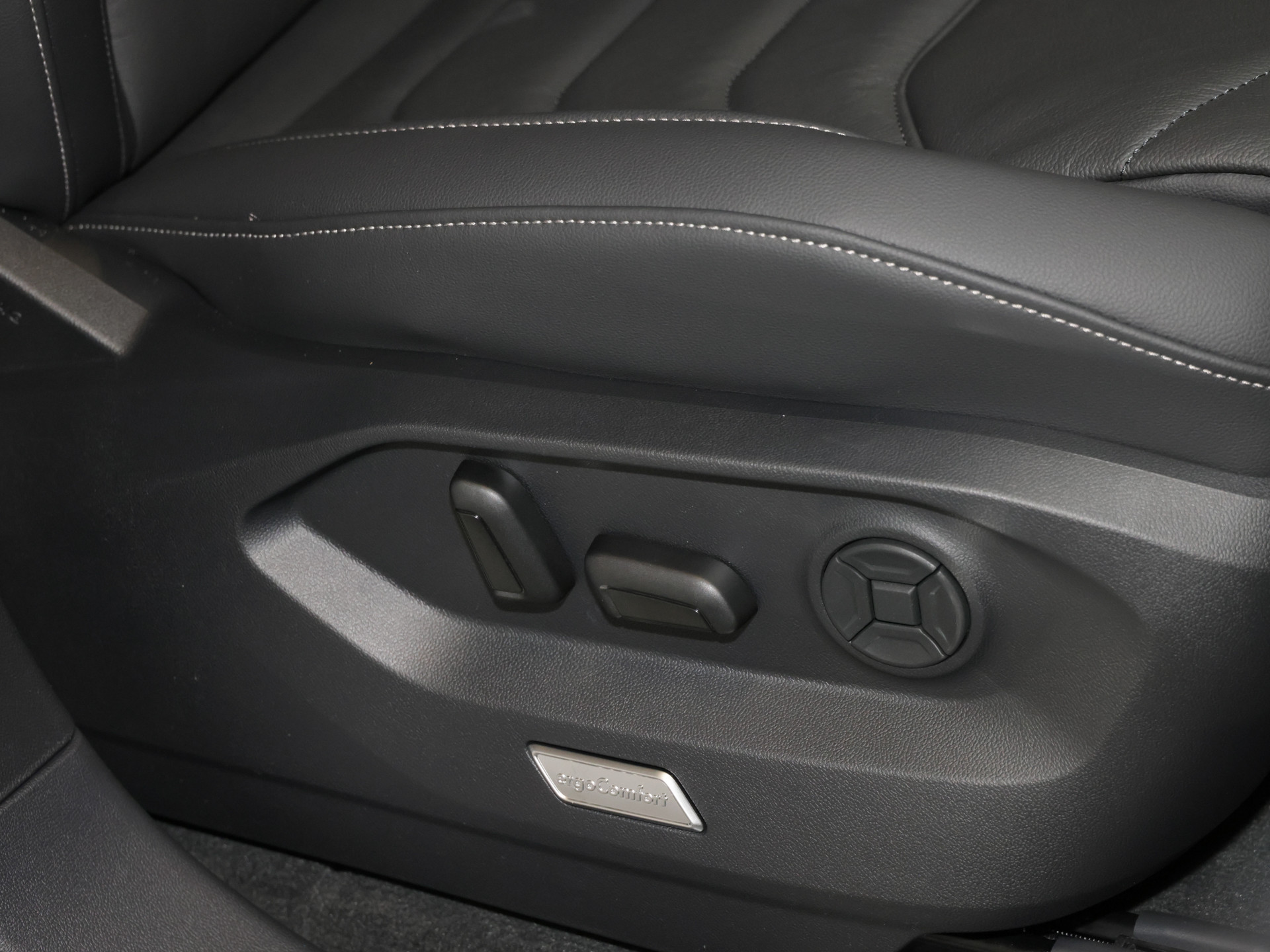 Touareg R 3.0 eHybrid +0,5 STEUER+WI-RÄDER