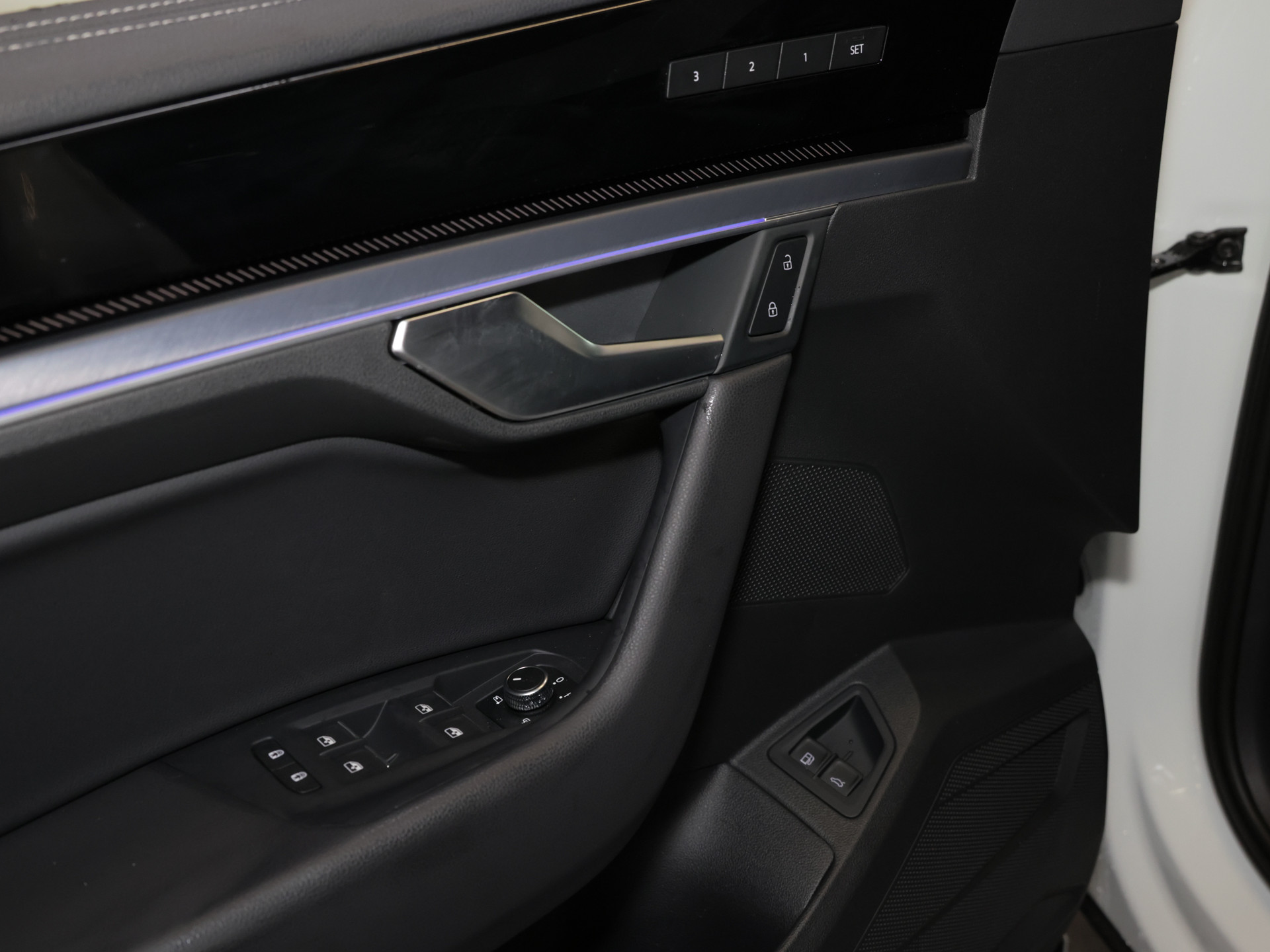 Touareg R 3.0 eHybrid +0,5 STEUER+WI-RÄDER