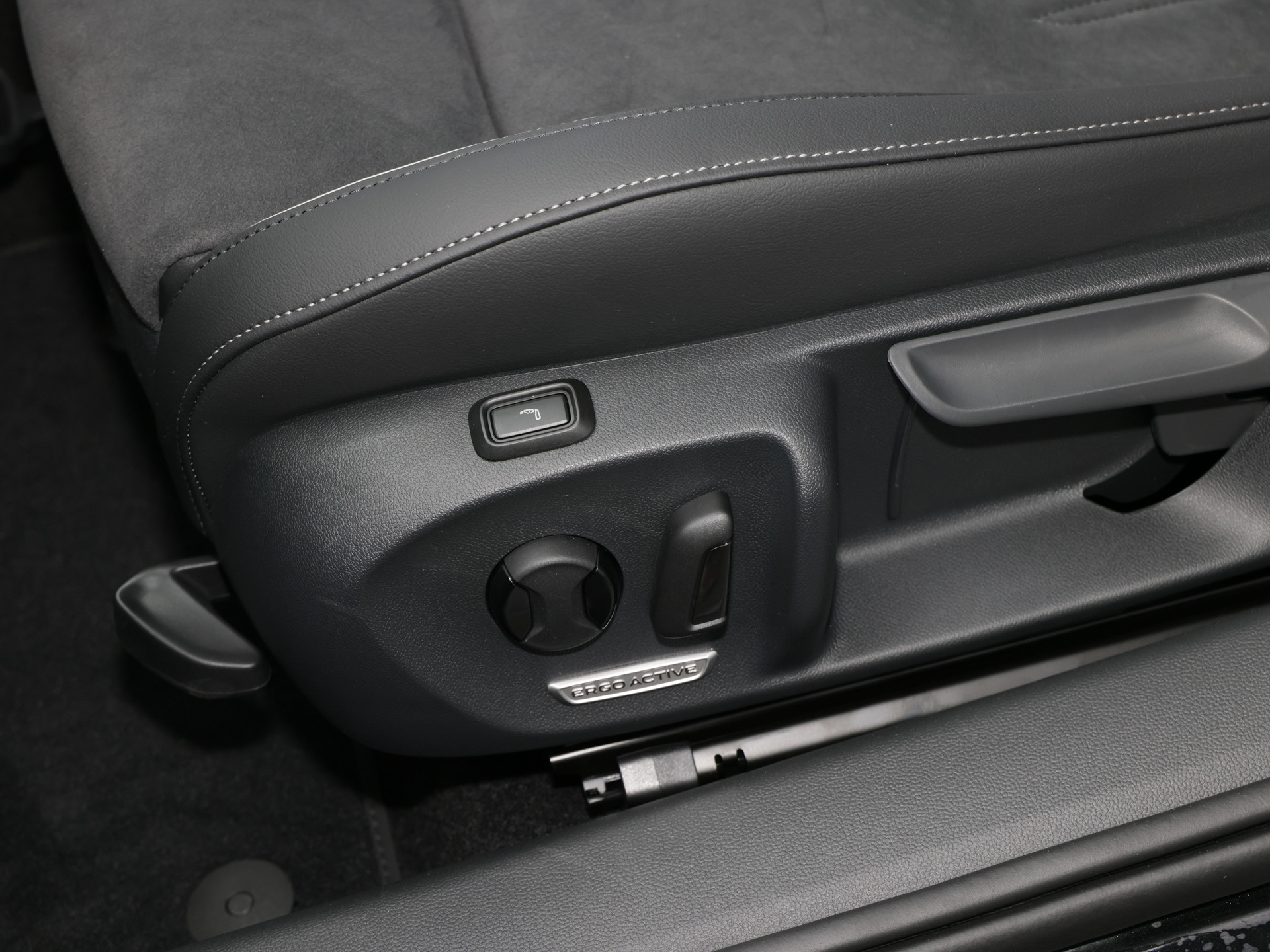 Passat Variant 2.0TDI Business +AHK+