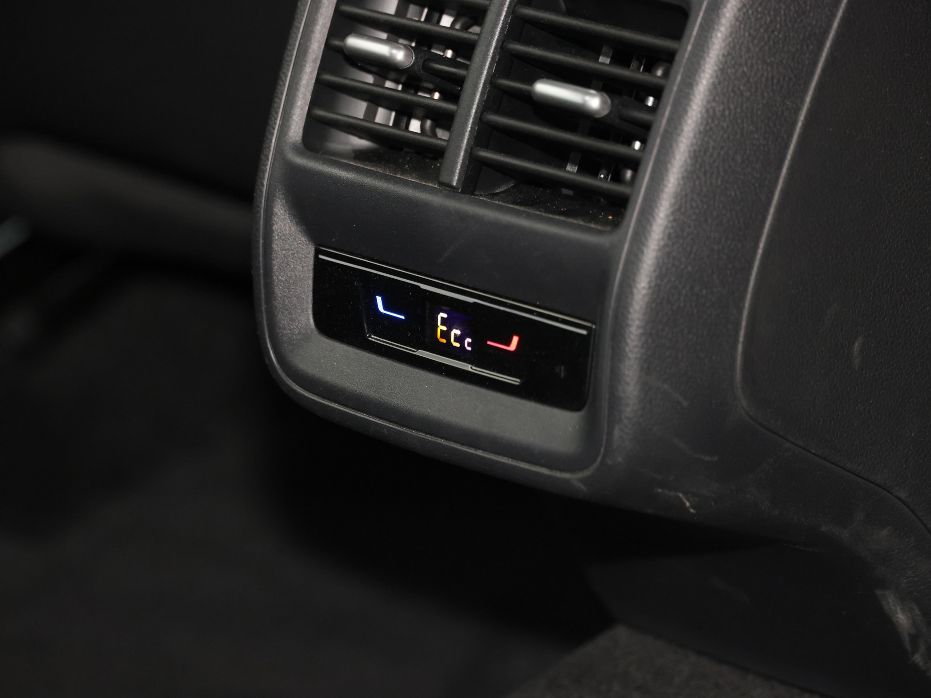 Passat Variant 1.5TSI eHybrid R-LINE +AHK+