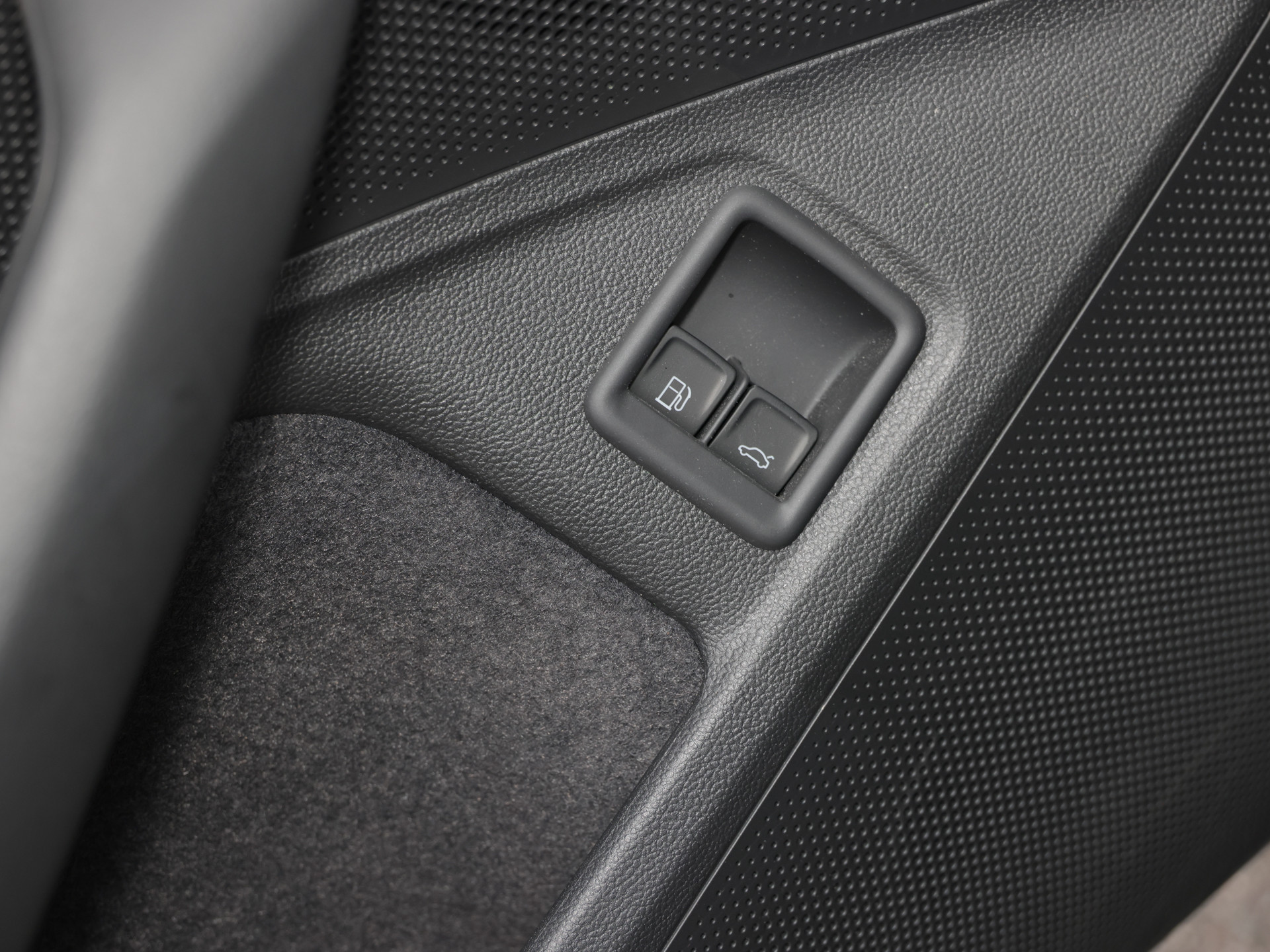 Passat Variant 1.5TSI eHybrid R-LINE +AHK+