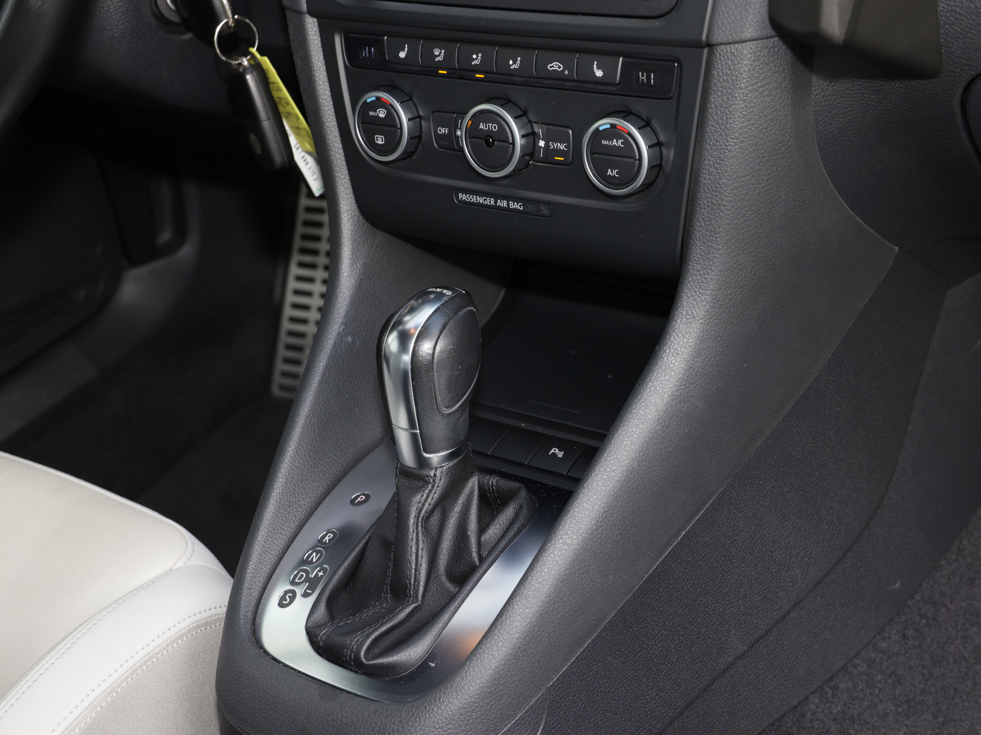 Golf VI Cabriolet 1.4TSI DSG +XENON+LEDER+17ZOLL+