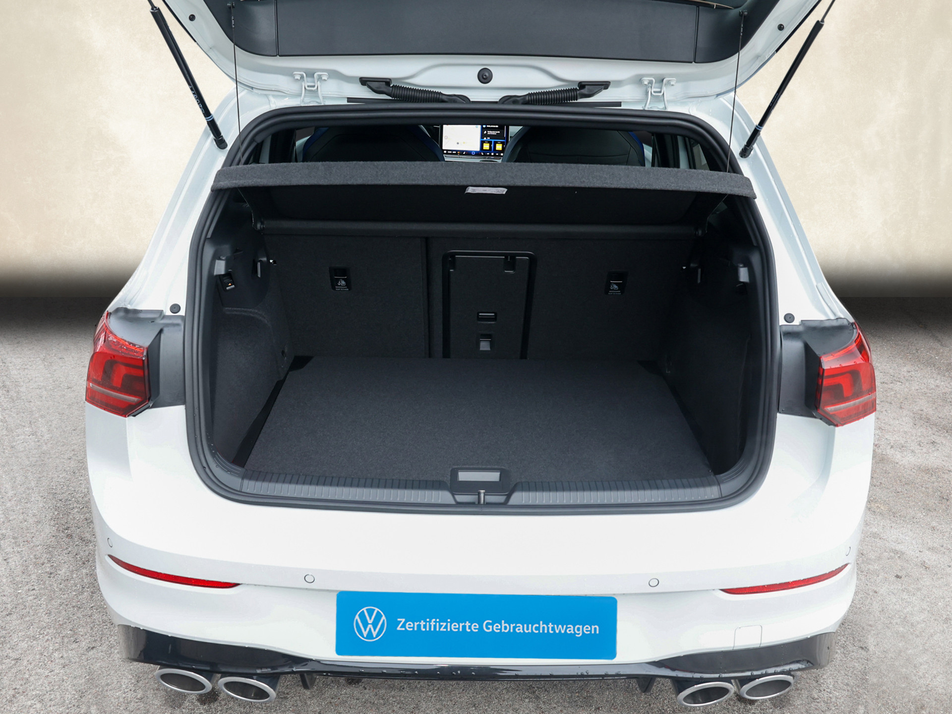 Golf 2.0TSI DSG 4Motion R +19ZOLL+AHK+FREI AB