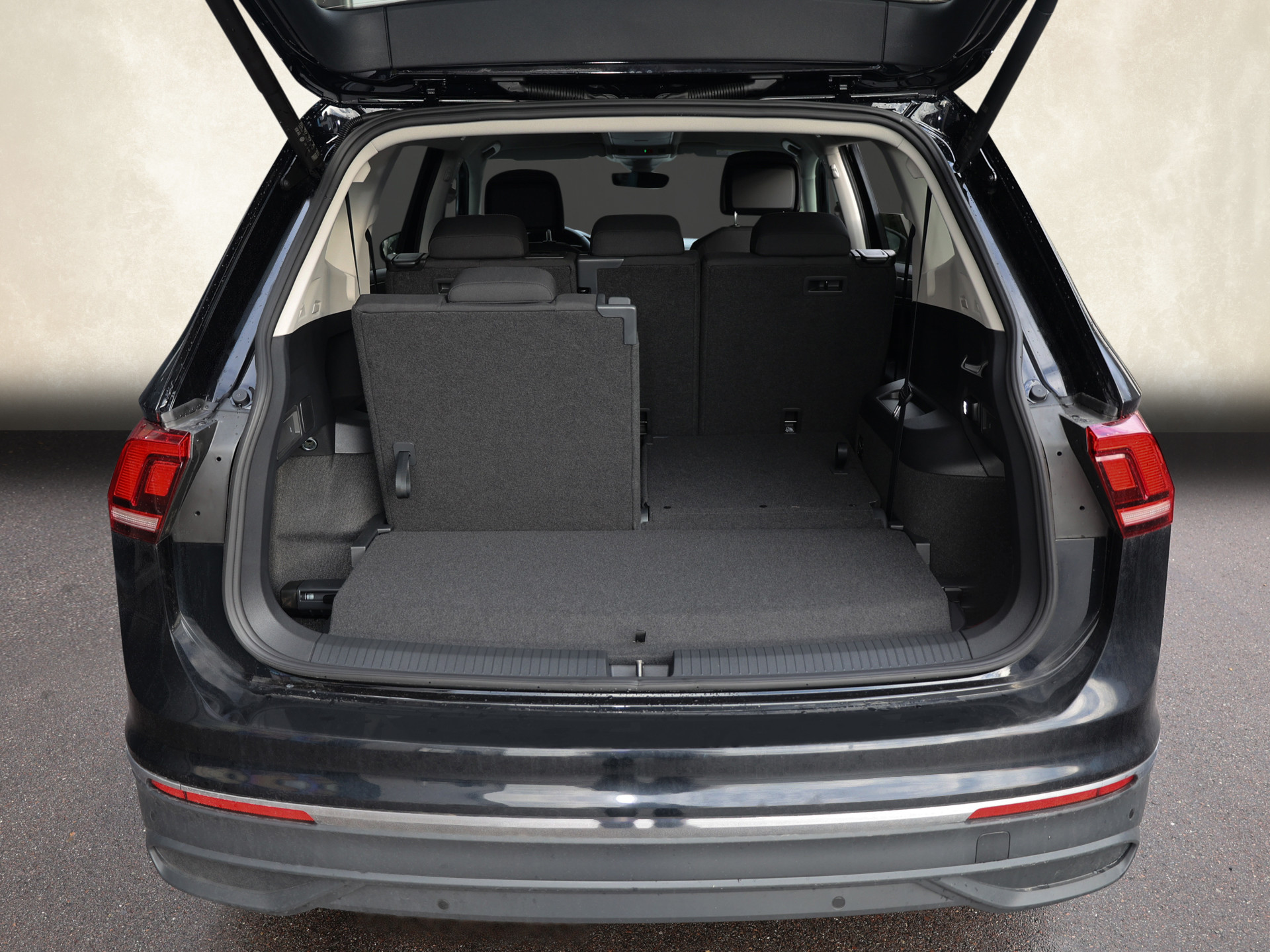 Tiguan Allspace 1.5TSI DSG Life +FREI AB 15.03.26+