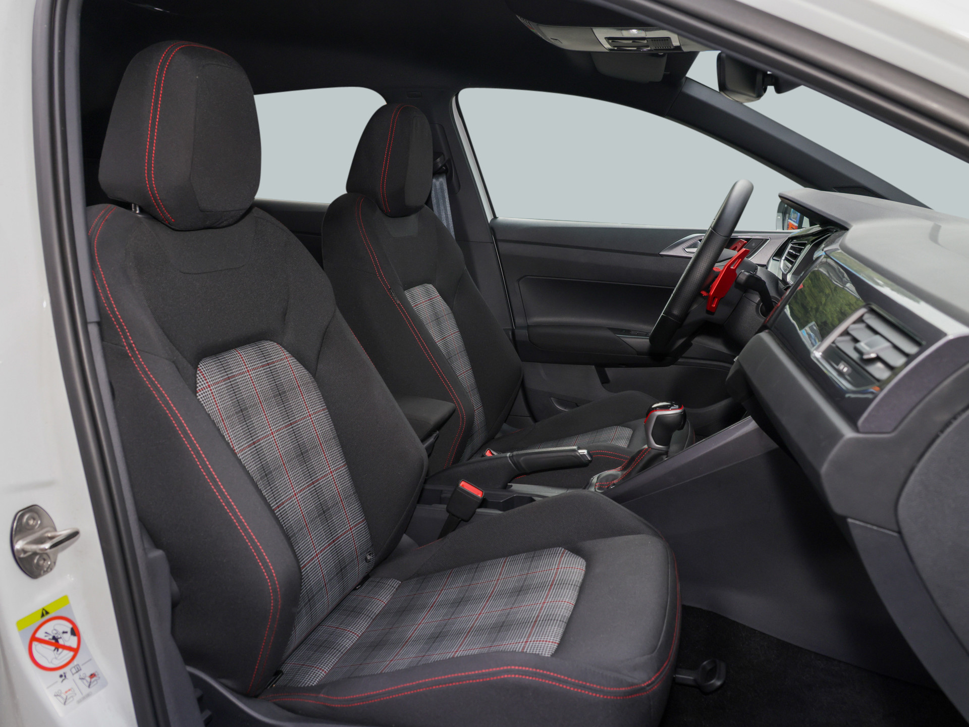 Polo 2.0TSI DSG GTI +CAM+ACC+NAVI+