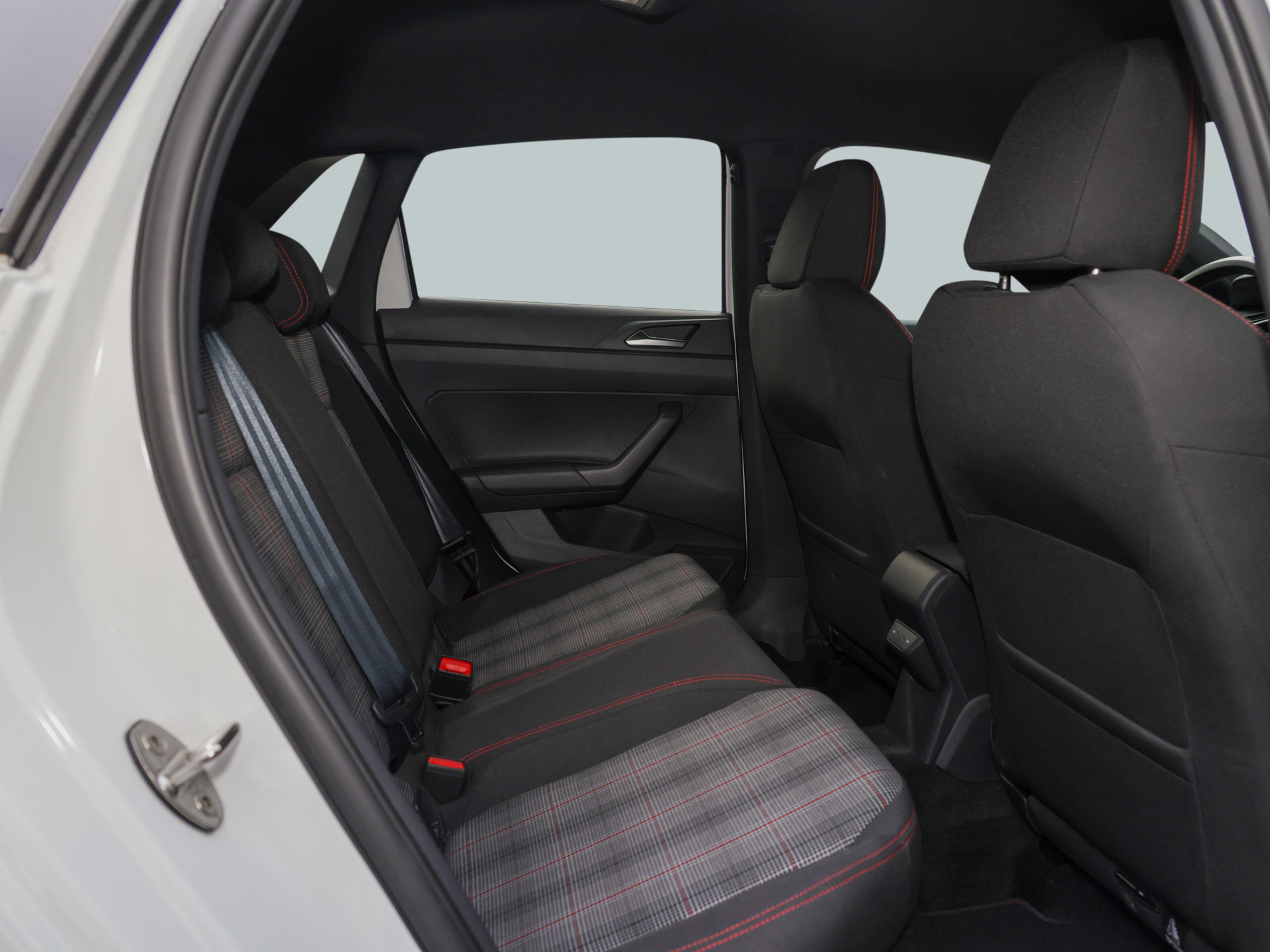 Polo 2.0TSI DSG GTI +CAM+ACC+NAVI+