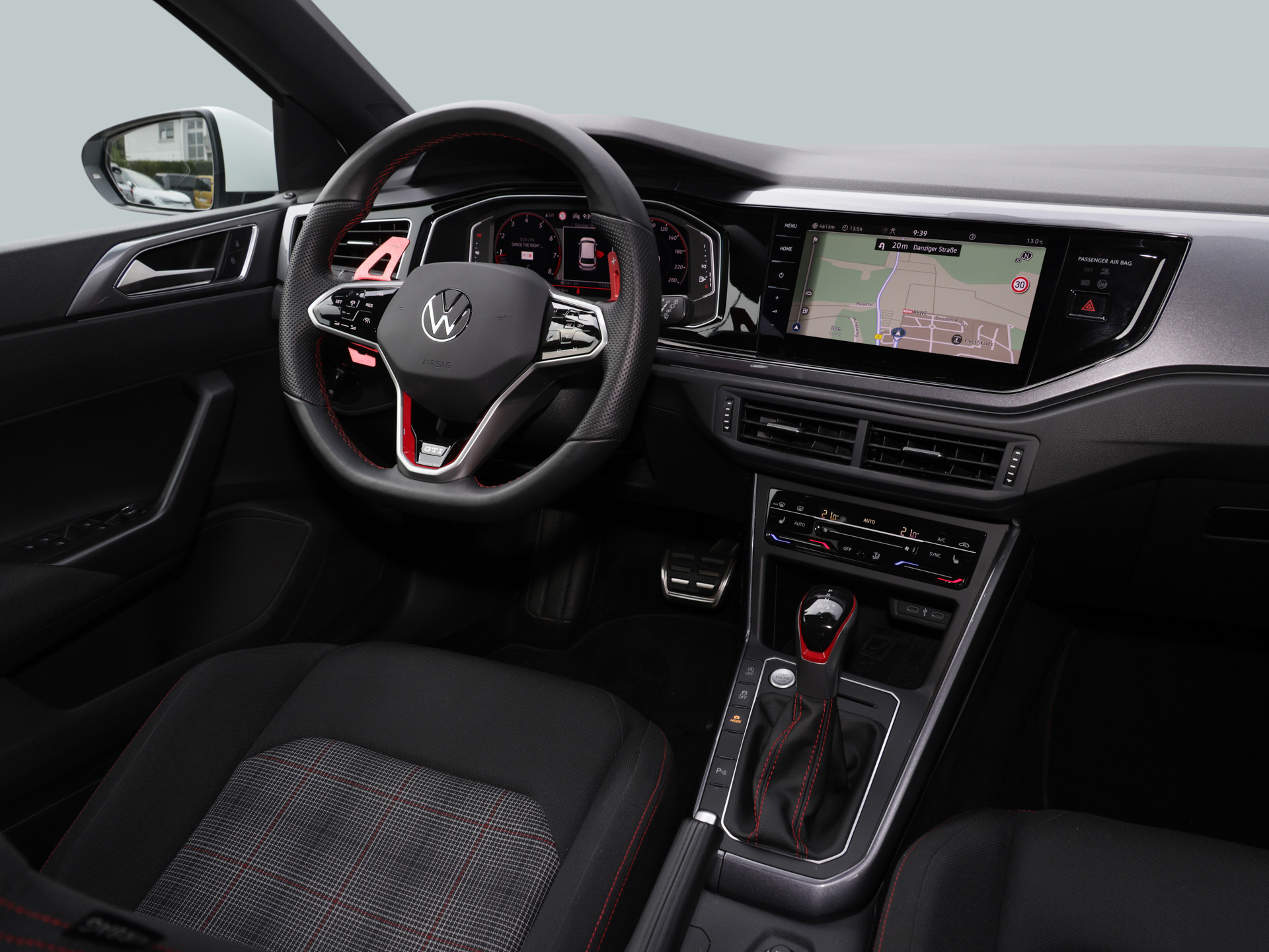 Polo 2.0TSI DSG GTI +CAM+ACC+NAVI+