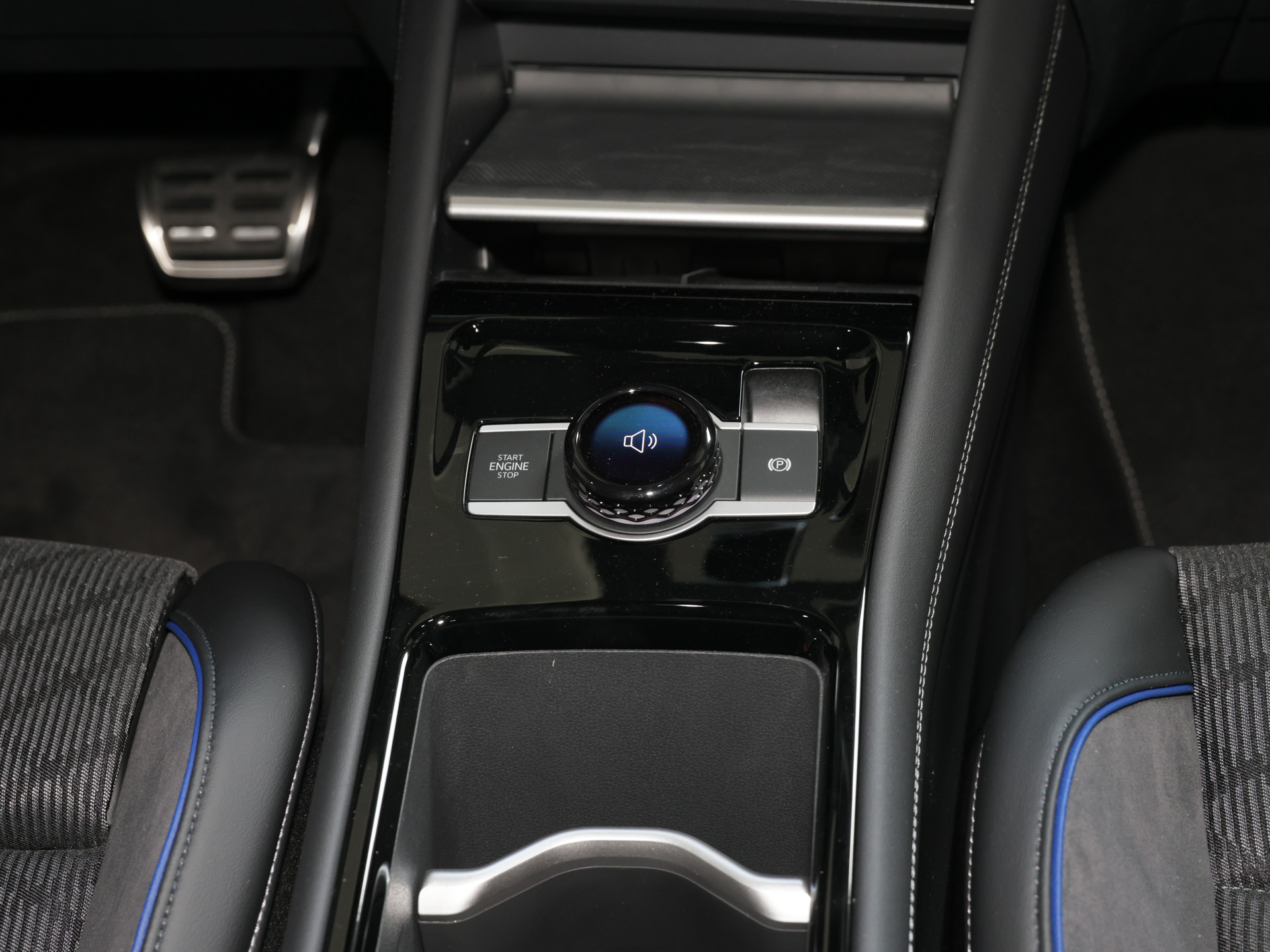 Tiguan 1.5TSI R-LINE+PHEV+AHK+0,5 STEUER+