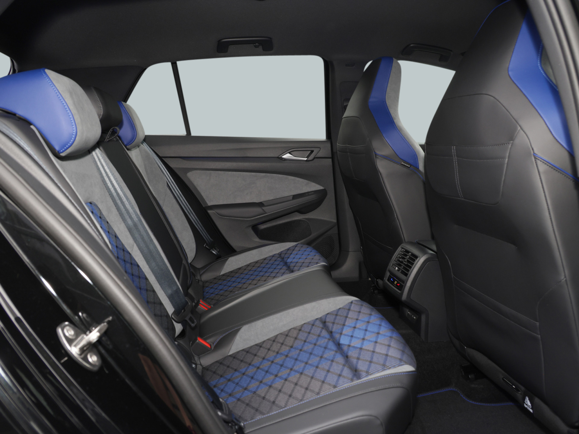 Golf R 2.0TSI +BLACK EDITION+4MOTION+