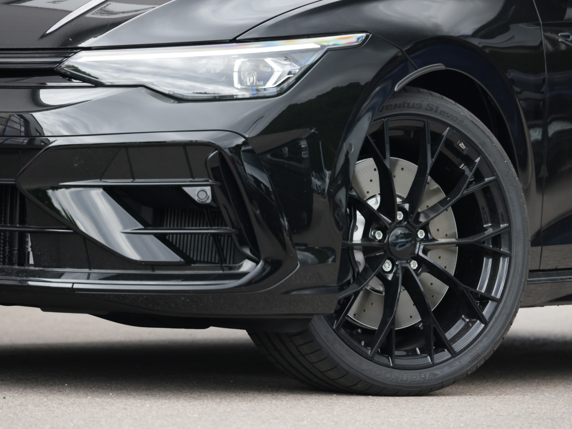 Golf R 2.0TSI +BLACK EDITION+4MOTION+