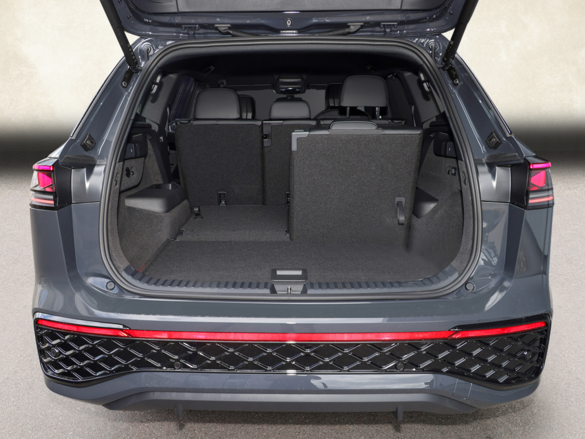 Tayron 2.0TDI DSG R-Line +4MOTION+LEDER+7-SITZER+