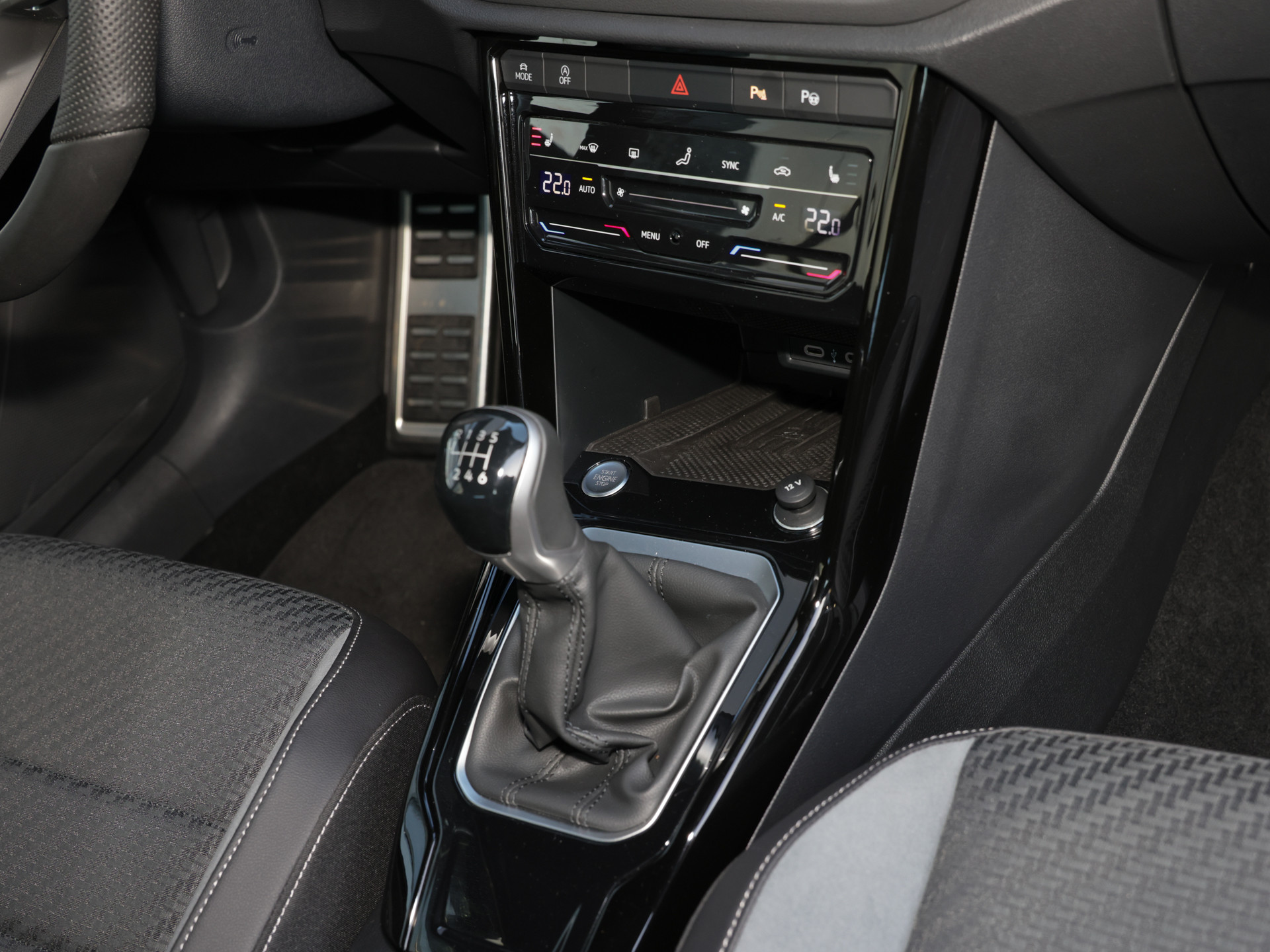 T-Roc Cabriolet 1.5TSI R-LINE +AHK+KAMERA+