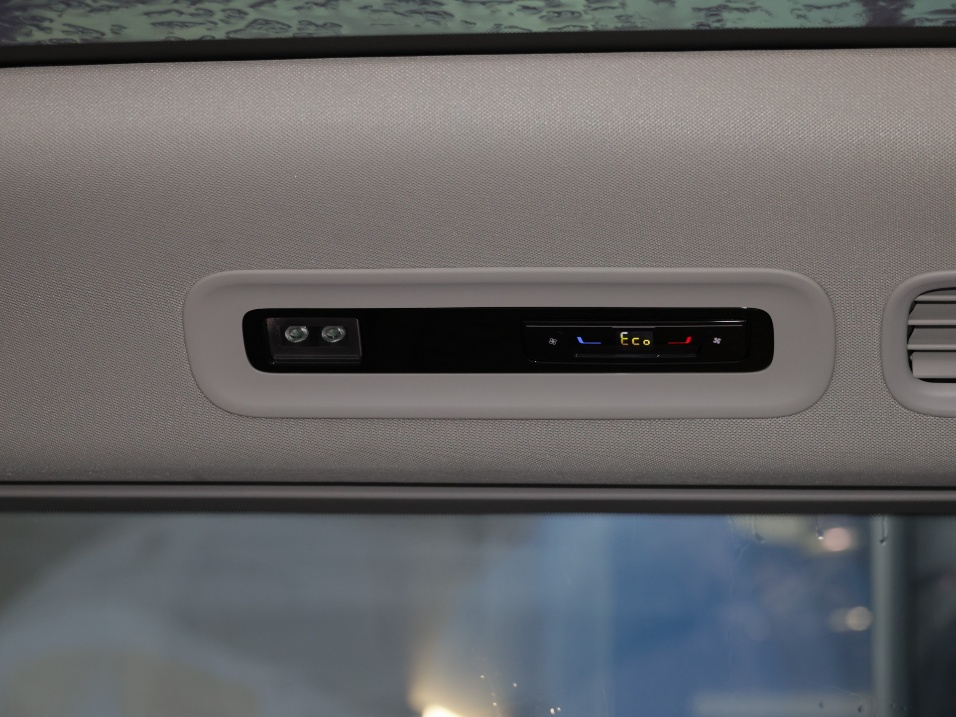 ID.Buzz LR +7-SITZER+NEU 91.575+MAX 460KM