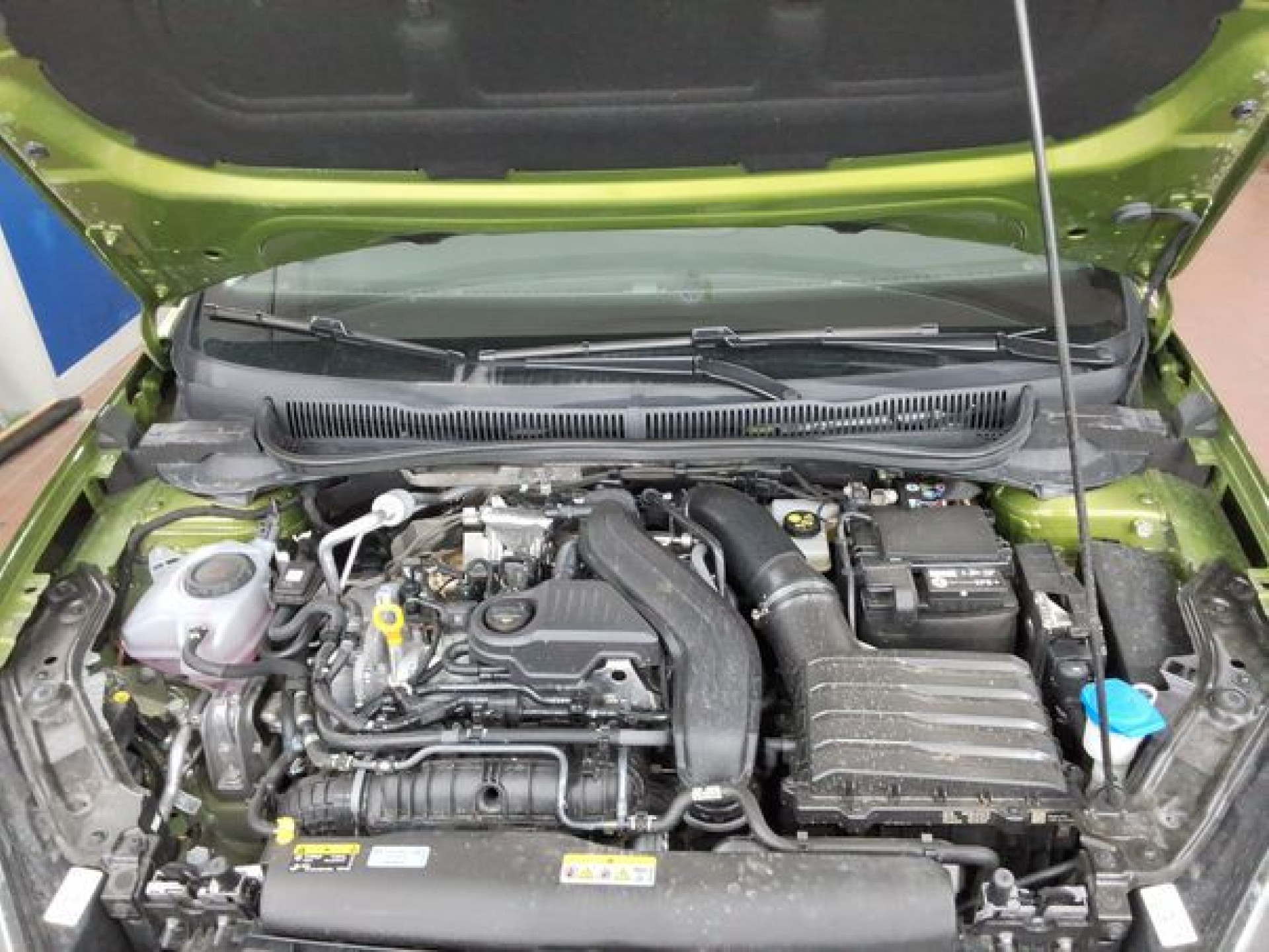 Taigo 1.5 TSI DSG MOVE +CAM+NAVI+4SEASON+