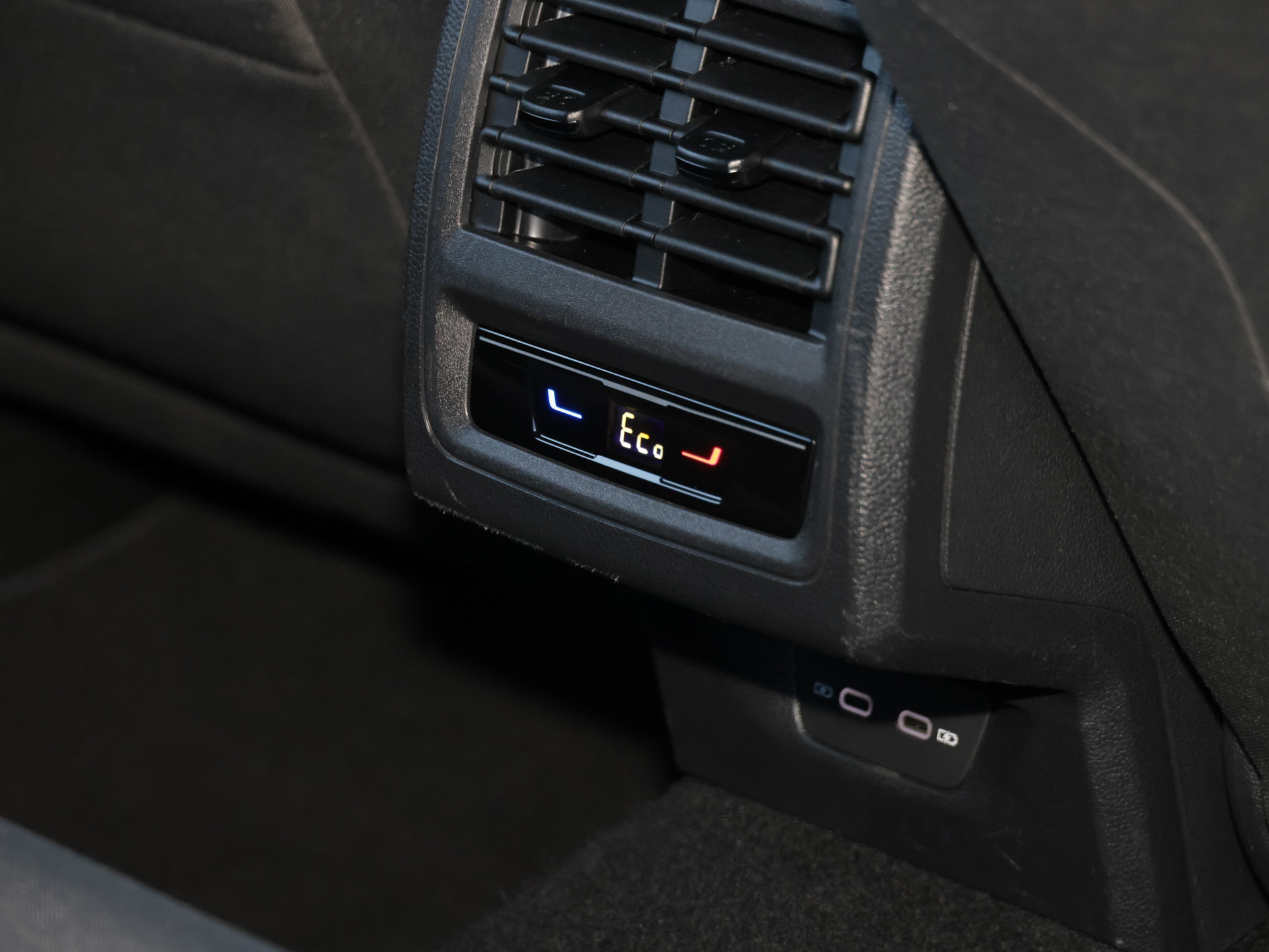 Golf VIII 1.4TSI DSG GTE eHybrid +NAVI+0,5 STEUER+