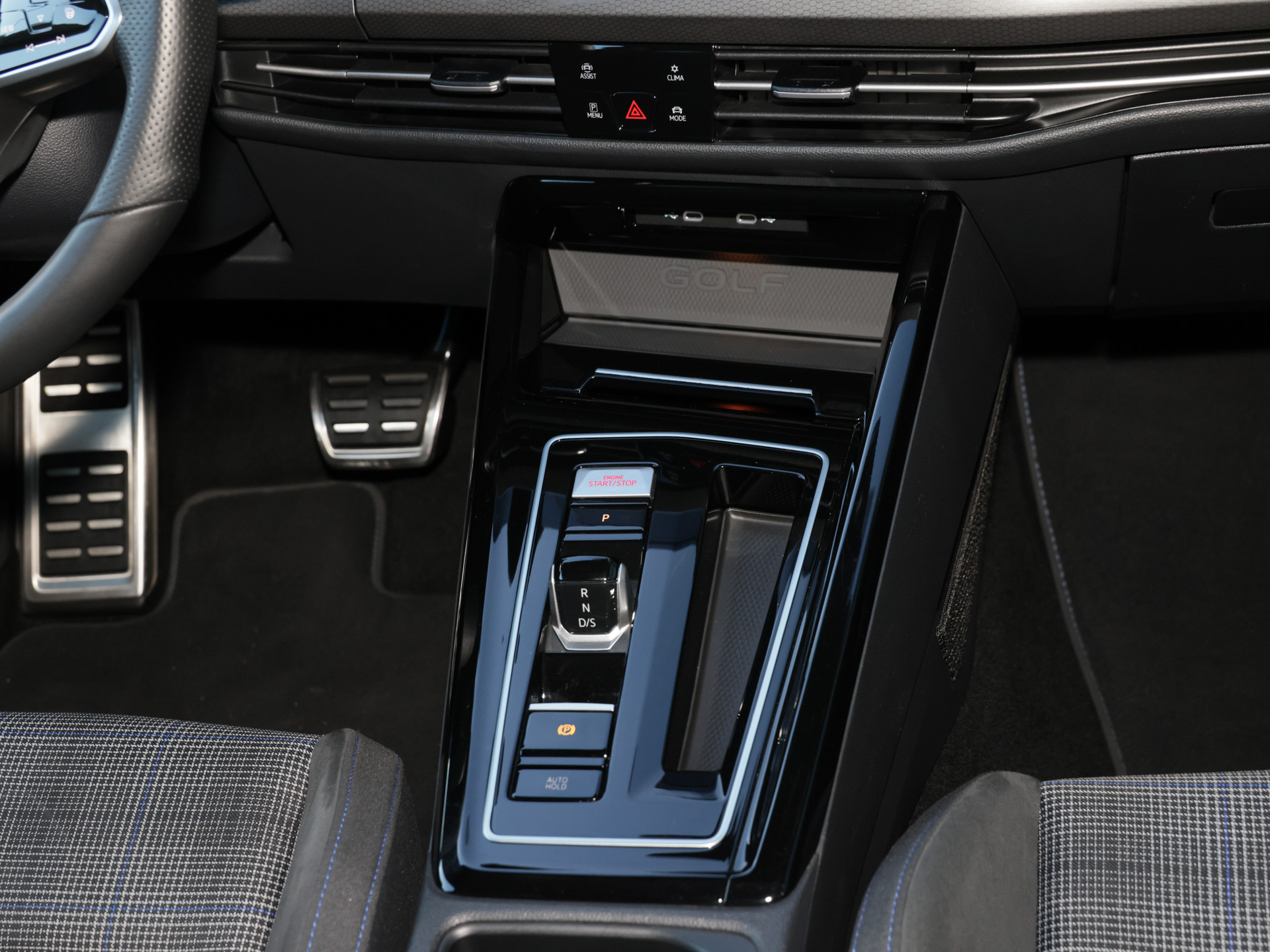 Golf VIII 1.4TSI DSG GTE eHybrid +NAVI+0,5 STEUER+