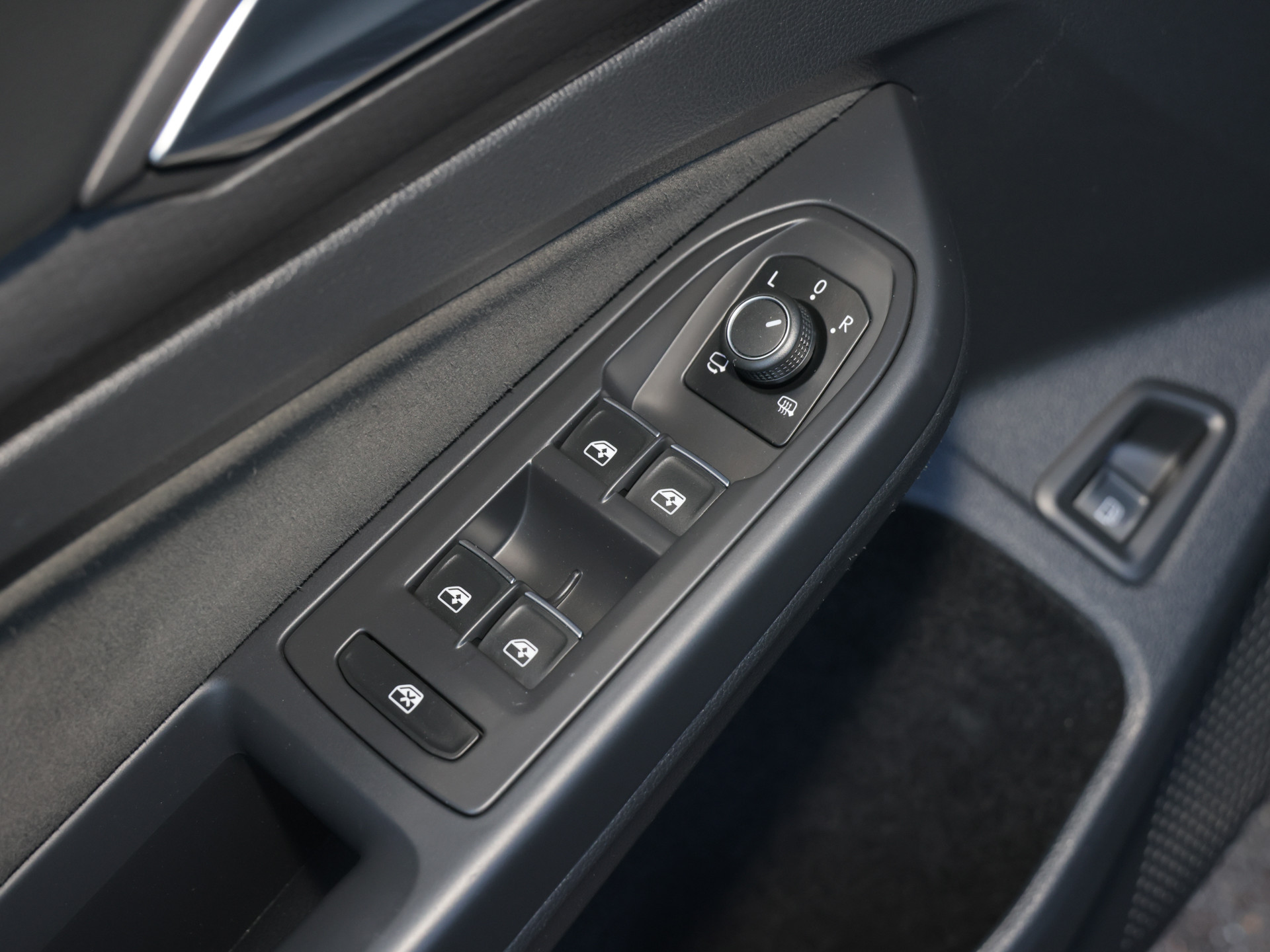 Golf VIII 1.4TSI DSG GTE eHybrid +NAVI+0,5 STEUER+