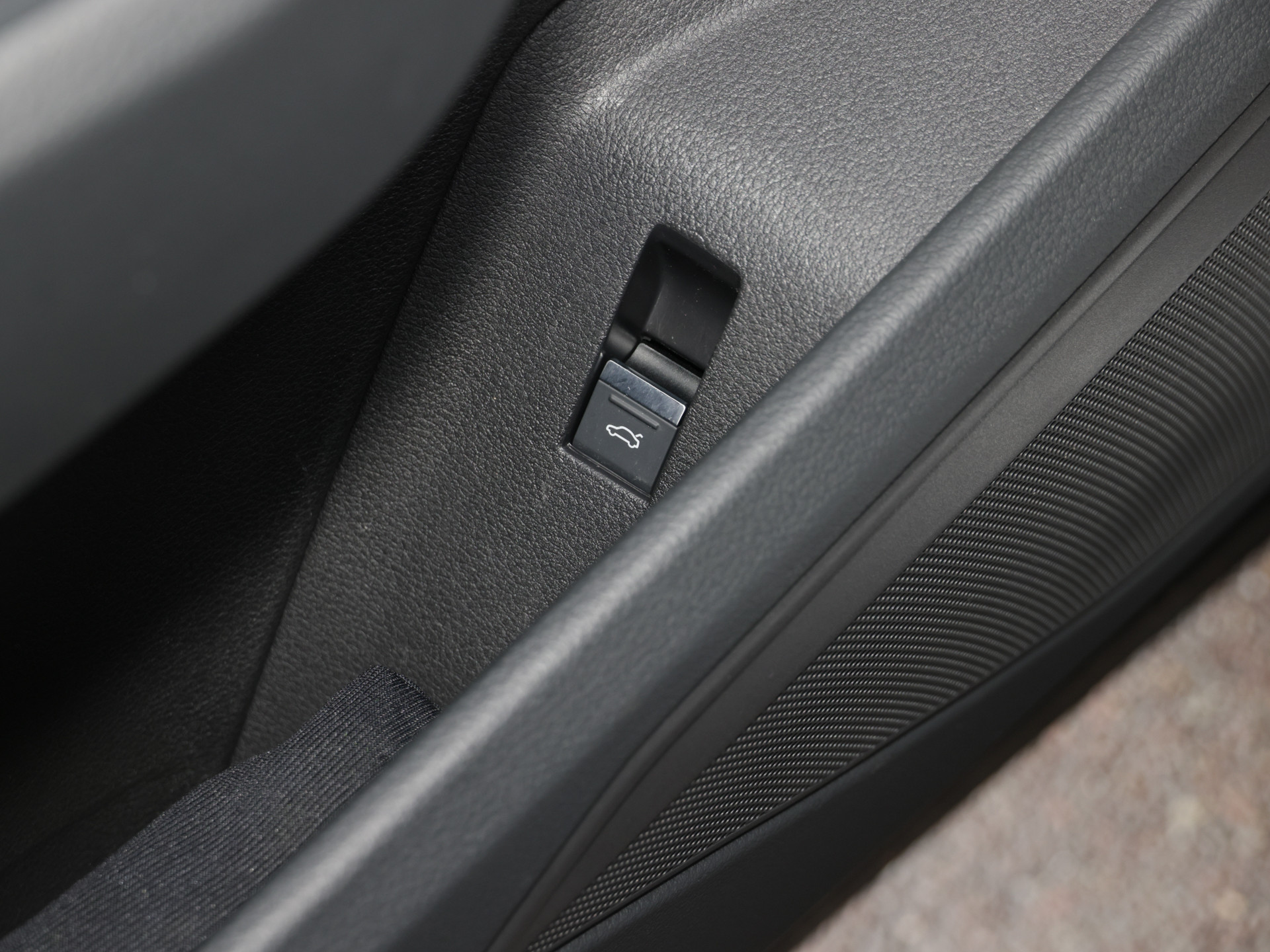 e-tron 50 quattro +S line+AHK+ASSISTENTEN+