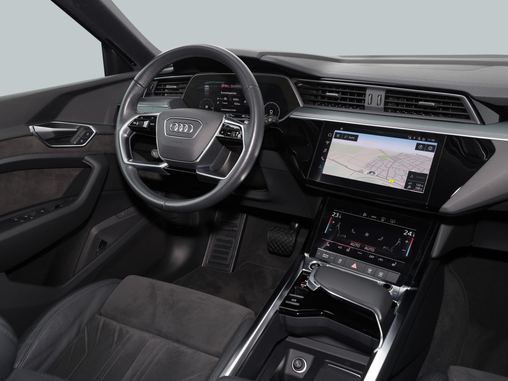 e-tron 50 quattro +S line+AHK+ASSISTENTEN+