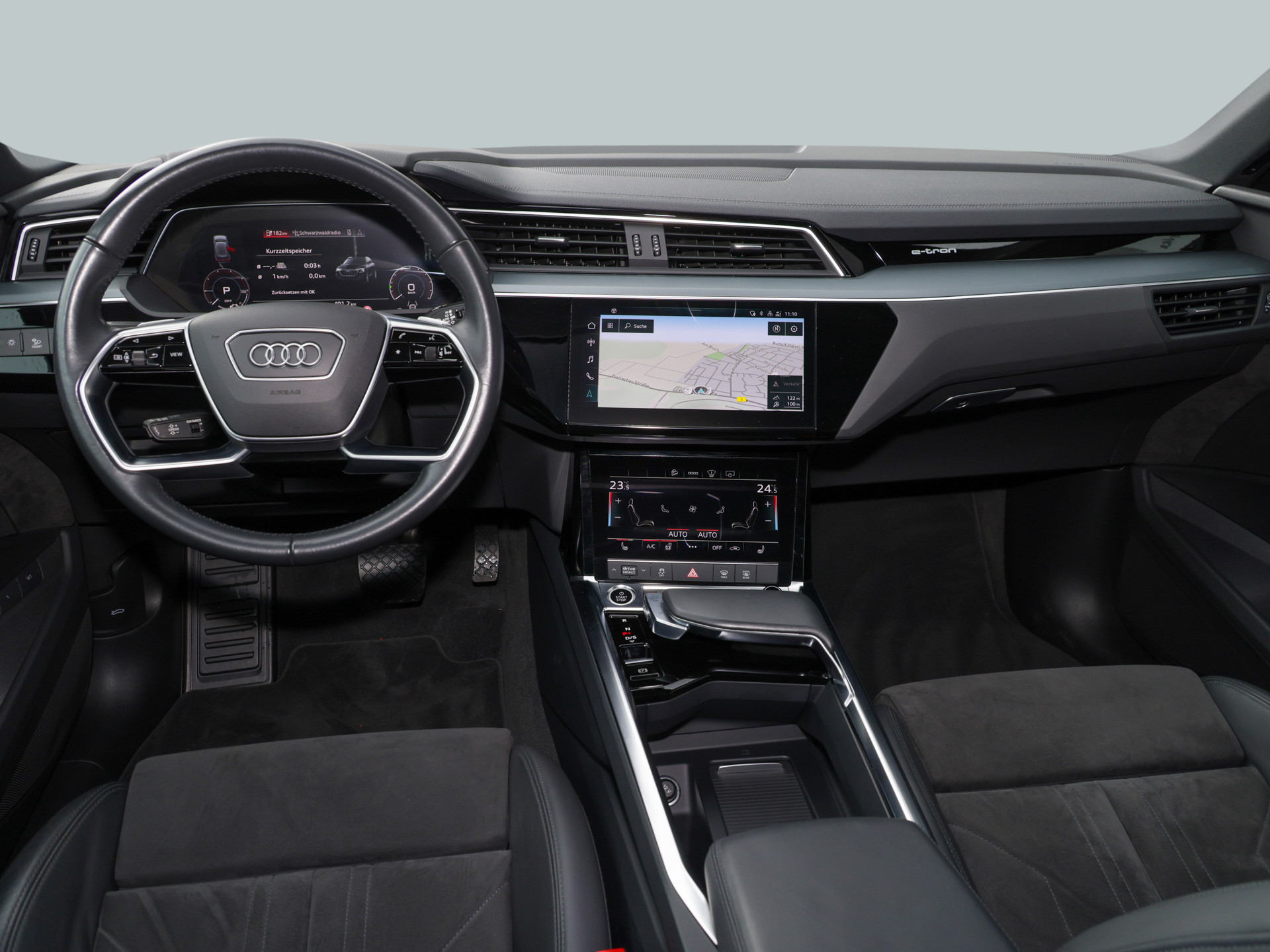 e-tron 50 quattro +S line+AHK+ASSISTENTEN+