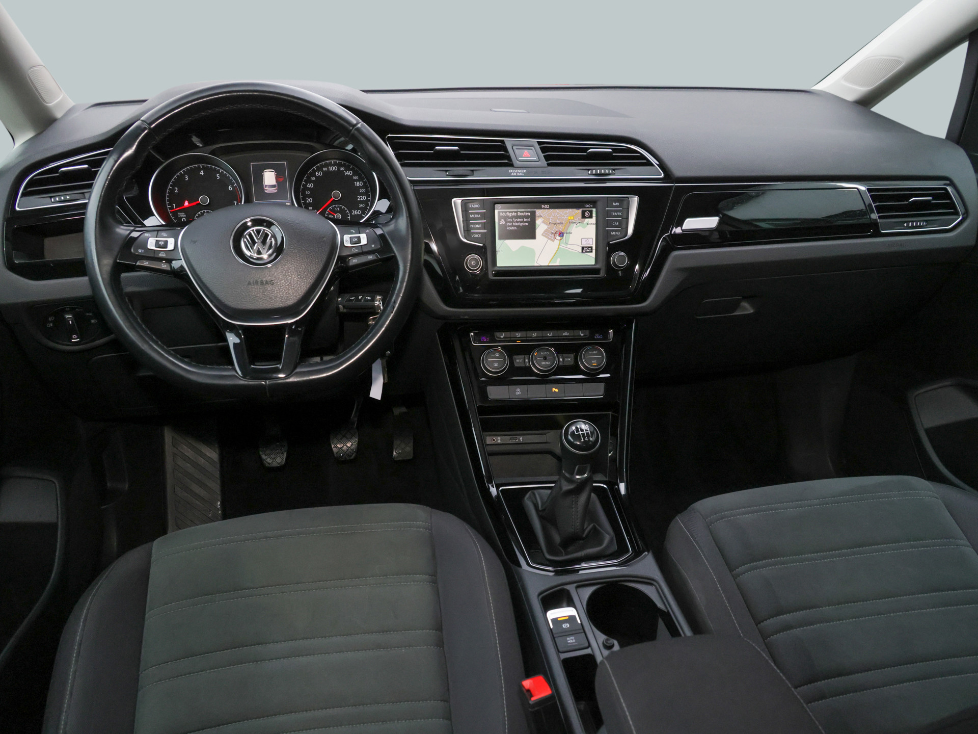 Touran 1.5TSI Highline +AHK+NUR AN GEWERBE