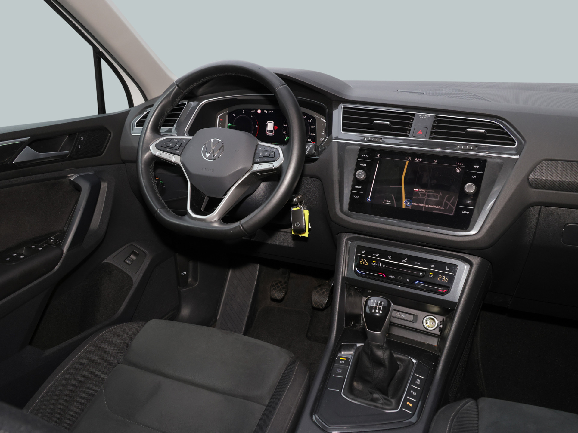 Tiguan 2.0TDI Elegance +ERGO+PANO+REAR-CAM