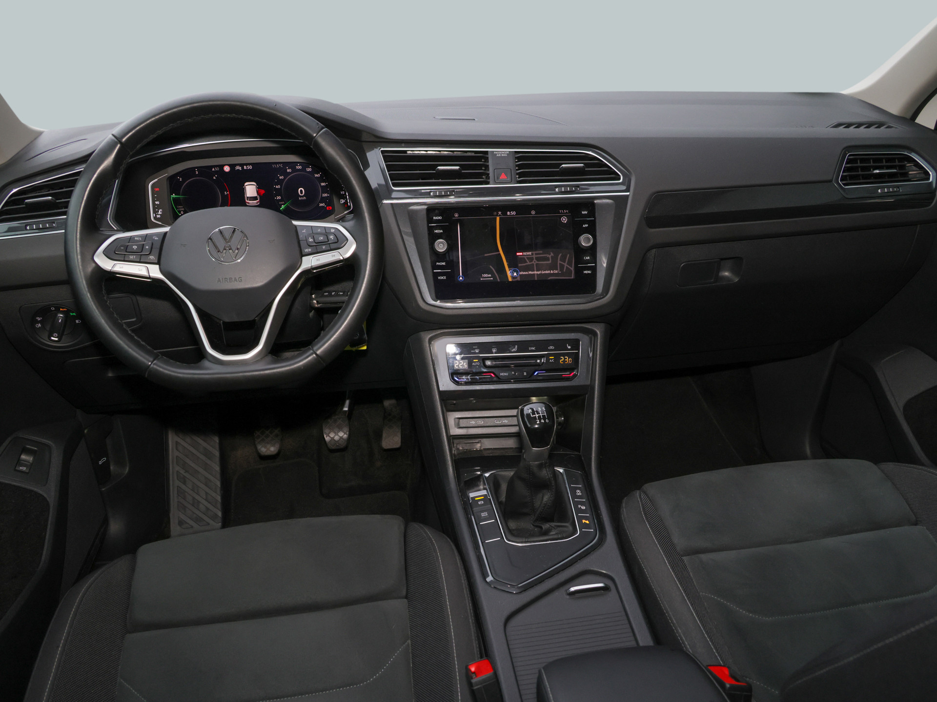 Tiguan 2.0TDI Elegance +ERGO+PANO+REAR-CAM