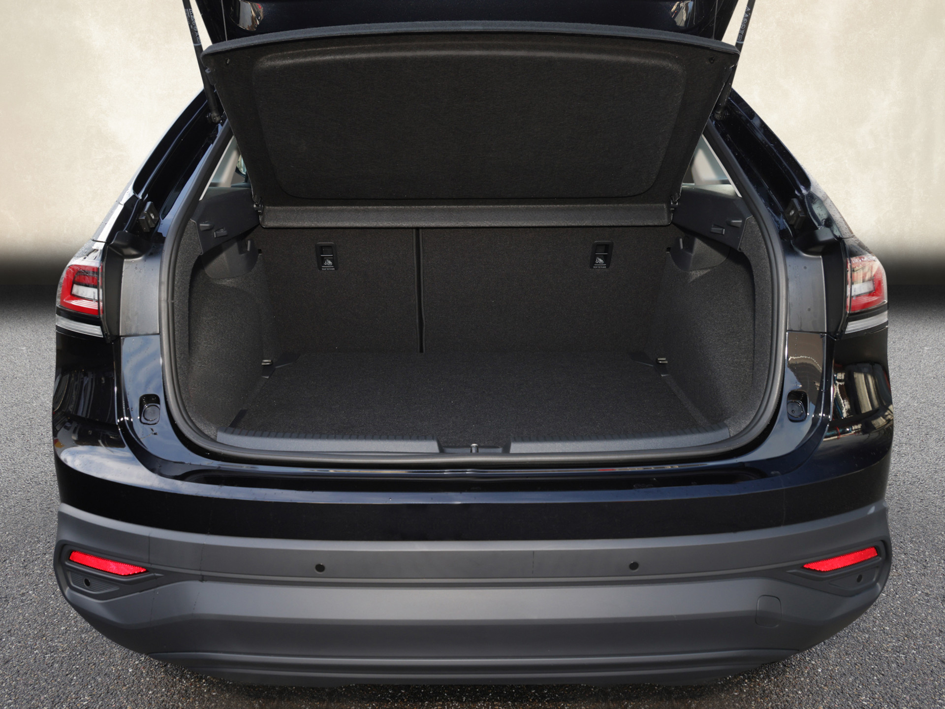 Taigo 1.0TSI 5-Gang +4SEASON+PDC+APP-CONNECT+