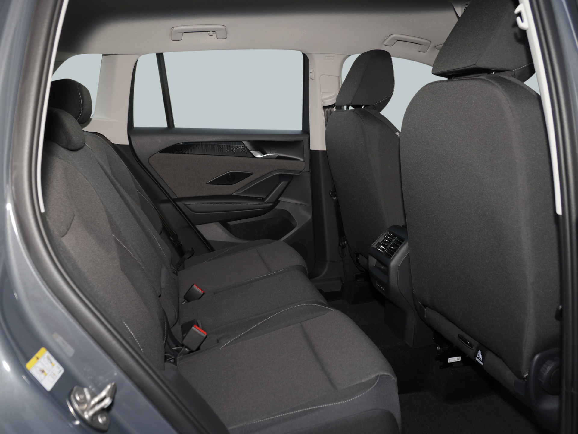 Tiguan 1.5 eTSI +AHK+APPCONNECT+4SEASON+