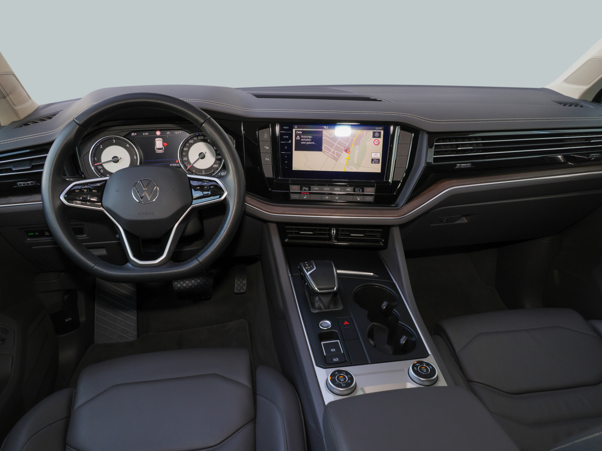 Touareg 3.0TDI Atmosphere +LEDER+ERGO+ACC+