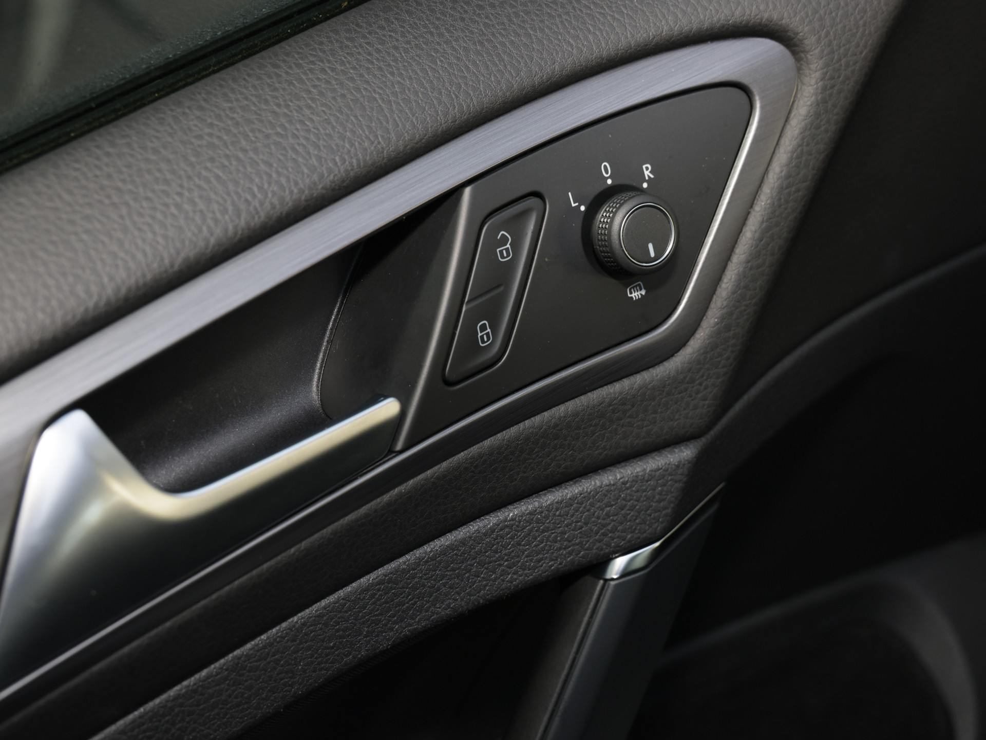 e-Golf +NAVI+LM-FELGEN+MAX 232KM+