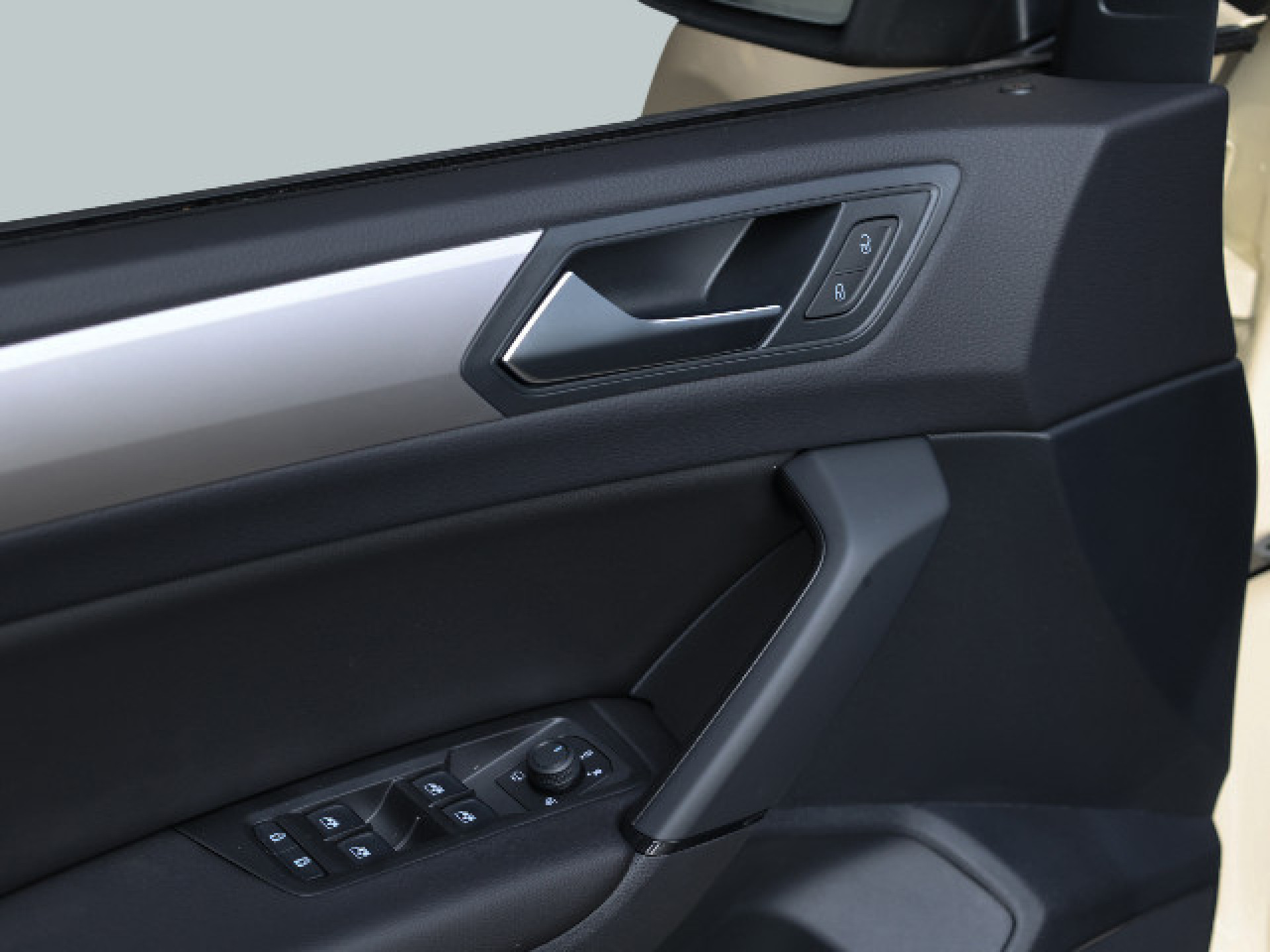 Touran 2.0 TDI DSG +TAXI+7-SITZER+