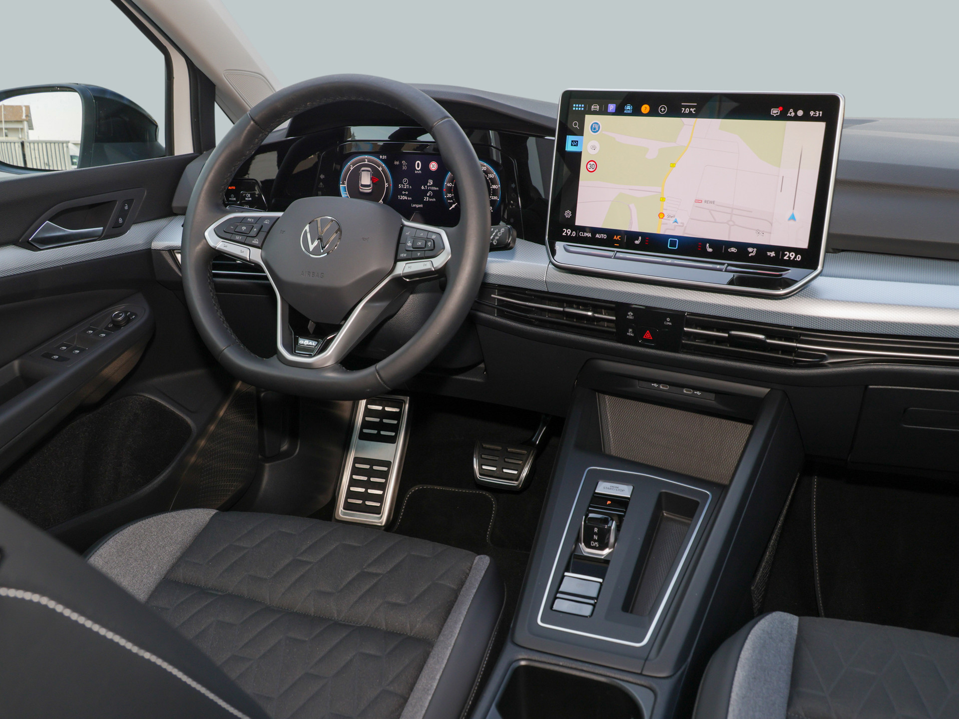 Golf VIII 2.0TDI DSG GOAL +AHK+PANO+4SEASON+