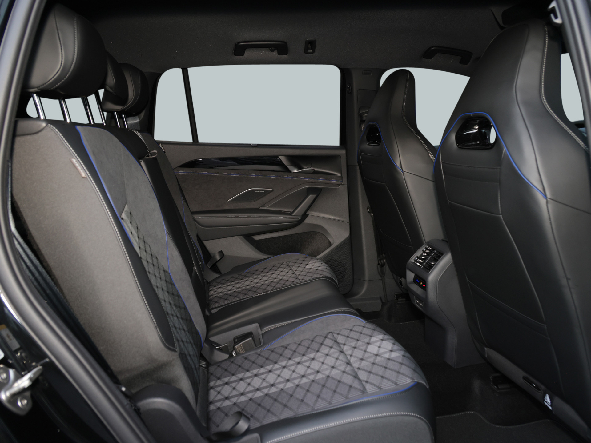 Tayron 2.0TDI R-Line +AHK+7-SITZER+