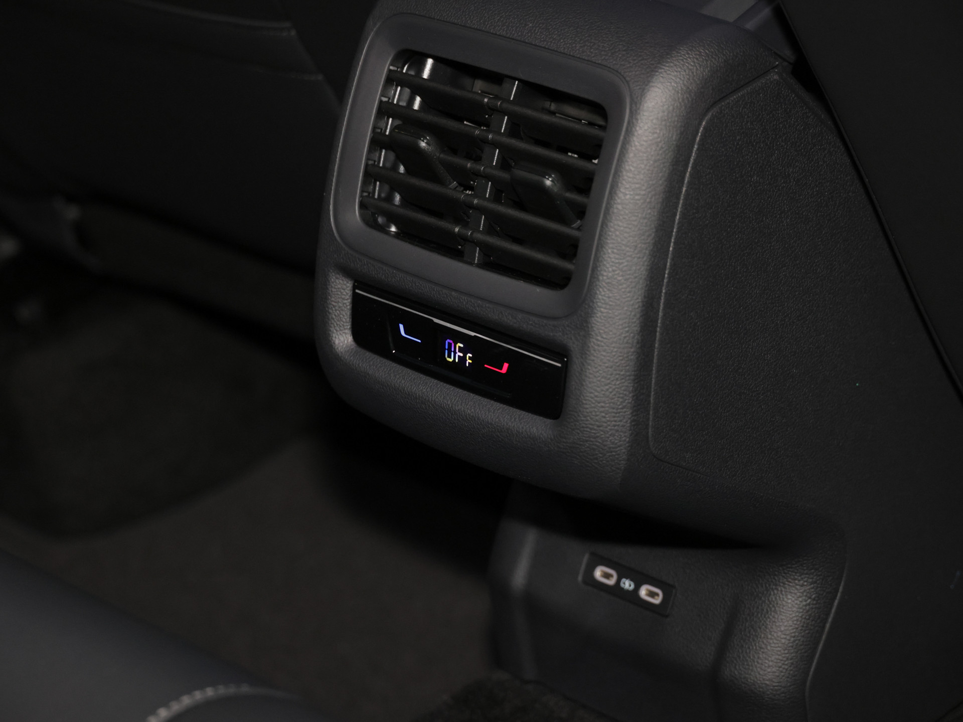 T-Roc 1.5eTSI R-Line +4SEASON+