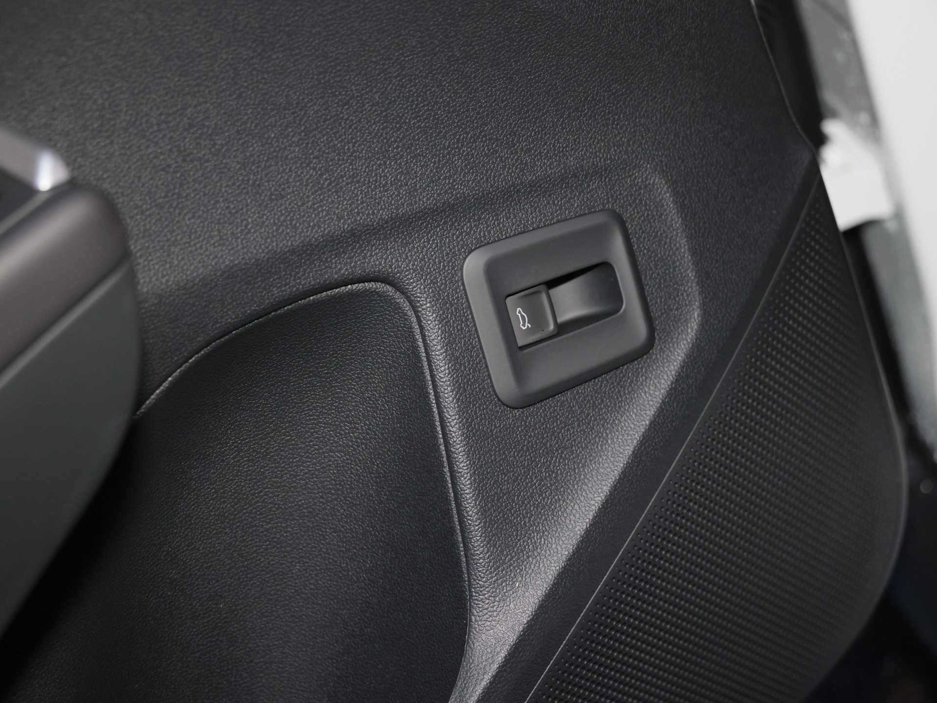 T-Roc 1.5eTSI R-Line +4SEASON+