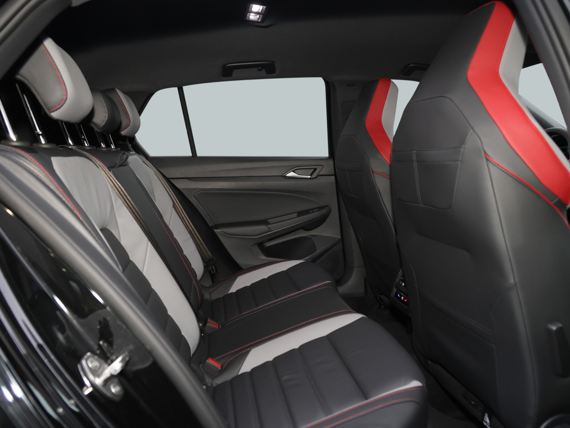 Golf VIII 2.0TSI GTI +BLACK-STYLE+MATRIX+LEDER+