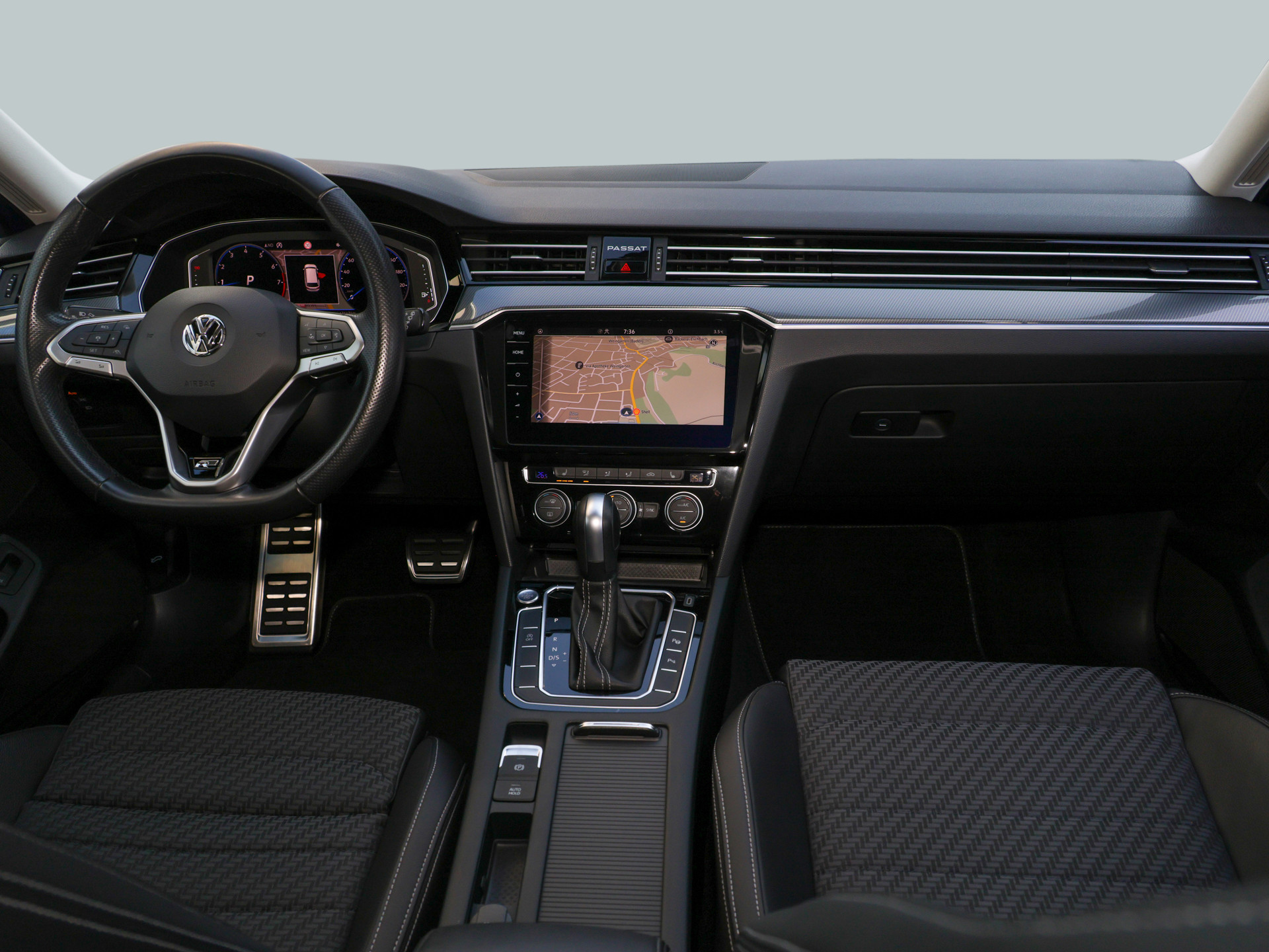 Passat Variant 2.0TSI DSG R-LINE +AHK+EASY-OPEN+