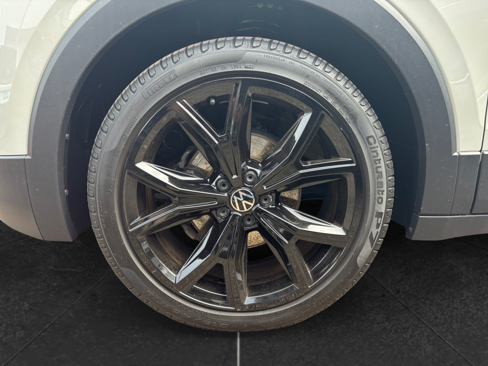T-Cross 1.0TSI DSG Style +ACC+AHK+APP-CONNECT+