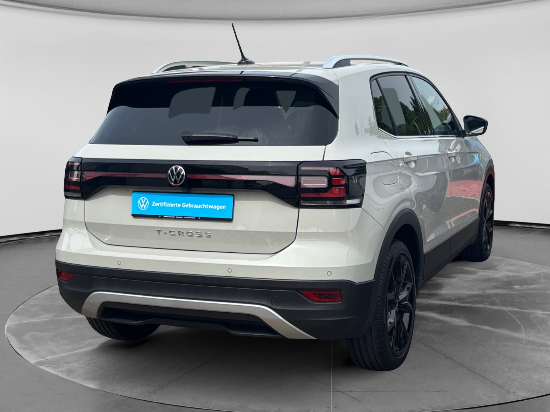 T-Cross 1.0TSI DSG Style +ACC+AHK+APP-CONNECT+