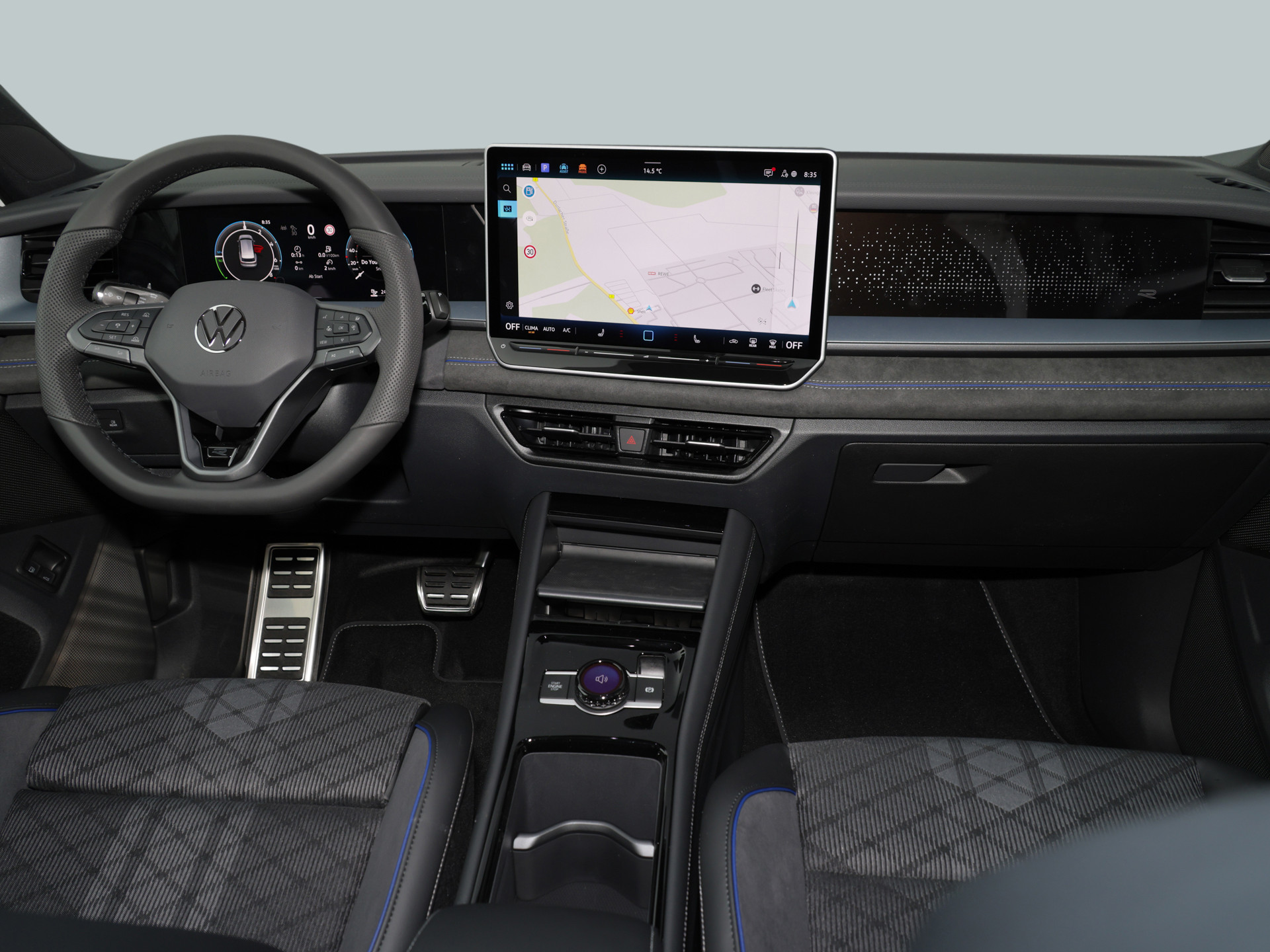 Tayron 1.5TSI eHybrid R-Line +AHK+HEAD-UP+