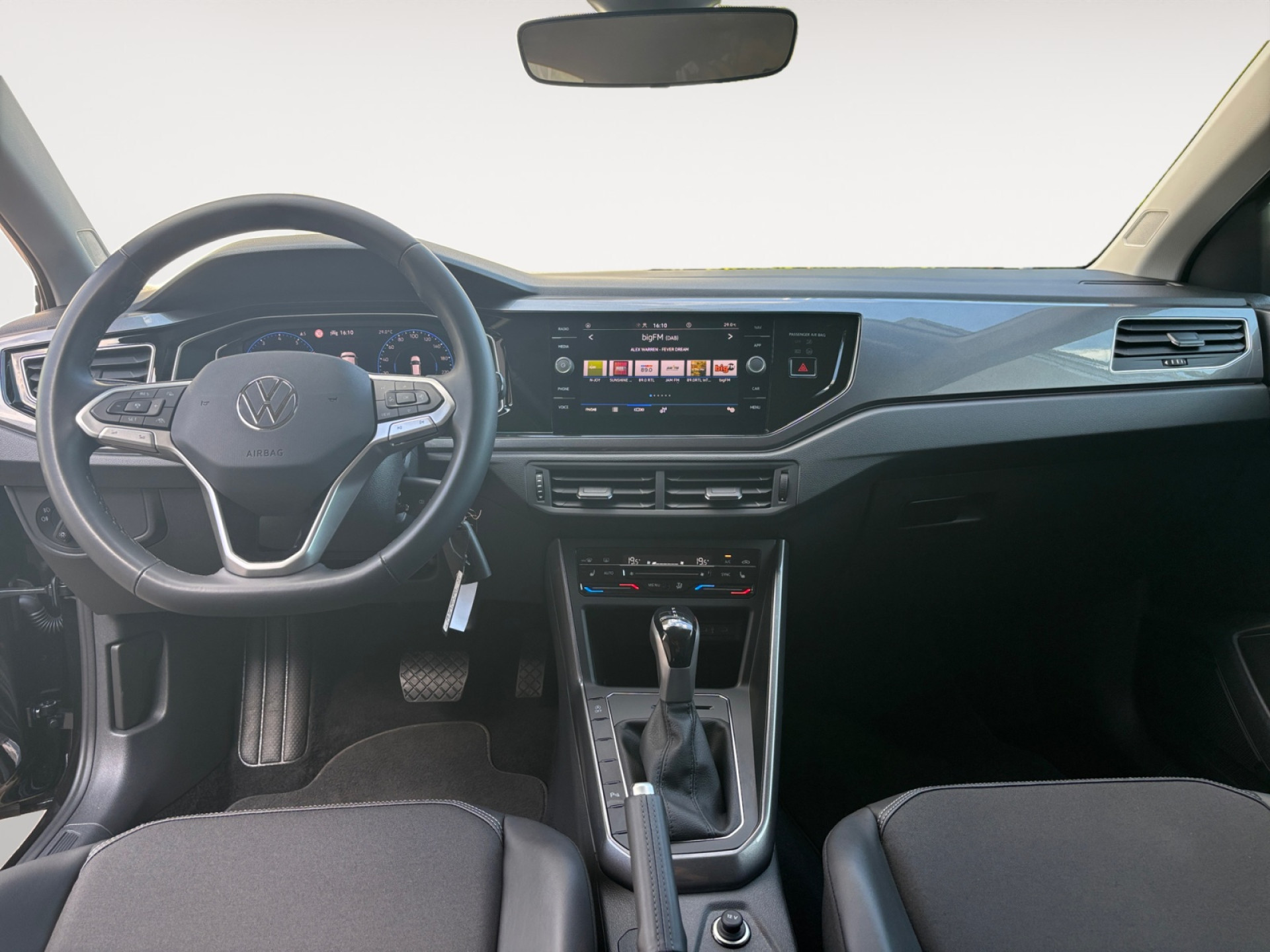 Taigo 1.5TSI DSG STYLE +NAVI+IQ-DRIVE+