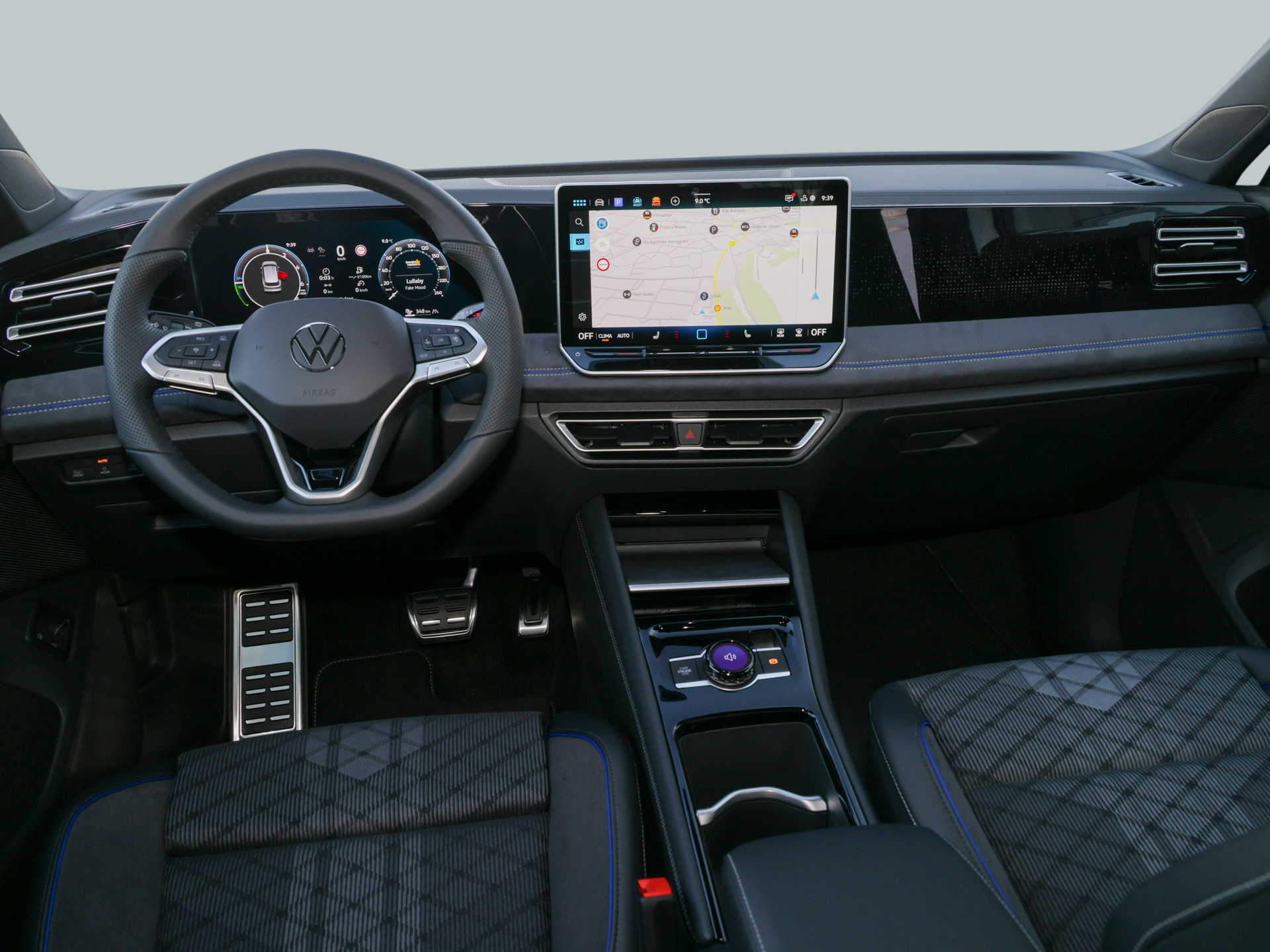 Tiguan 1.5 eHybrid R-Line +AHK+DCC+NAVI+