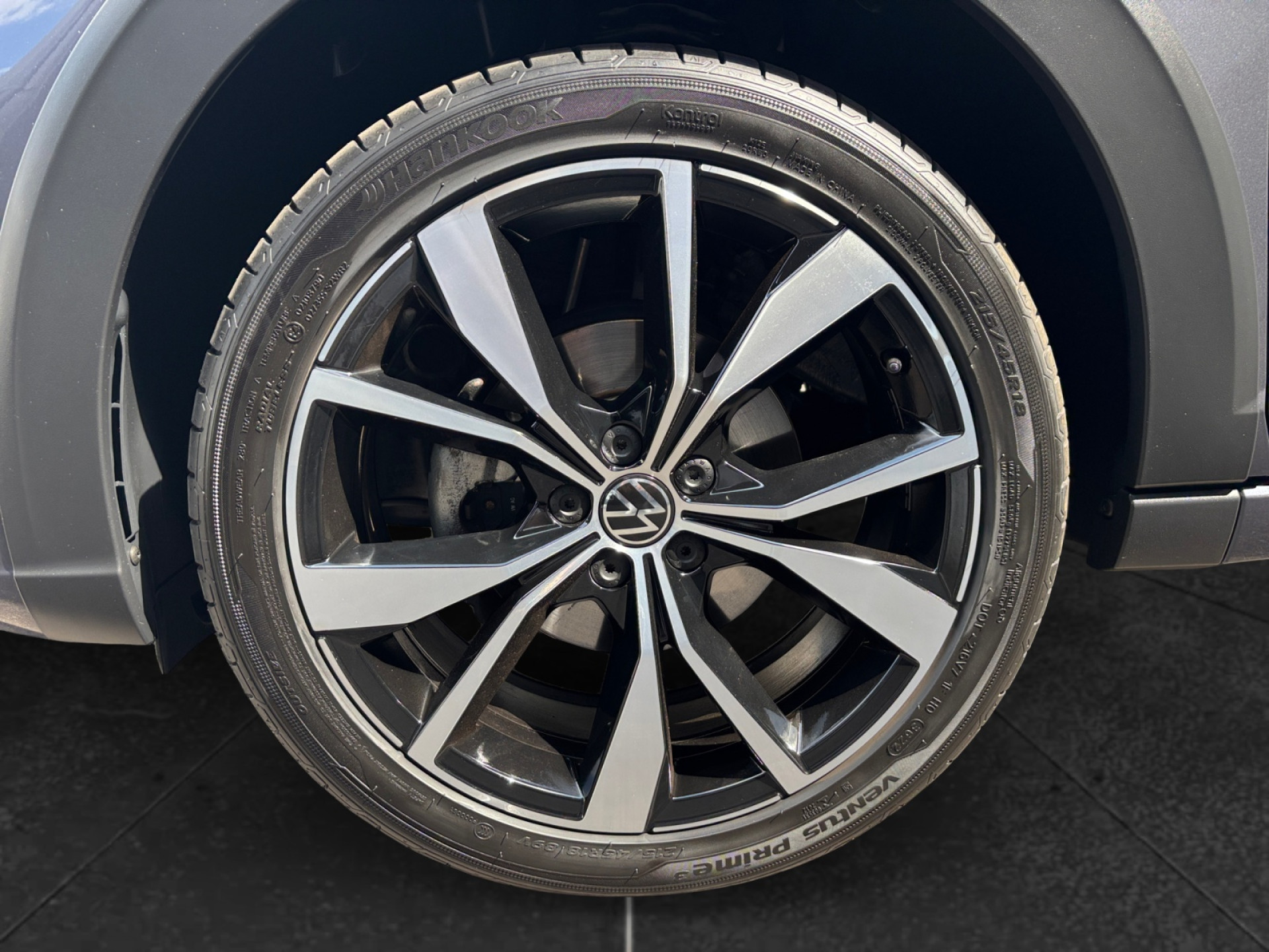 Taigo 1.5TSI DSG R-Line +IQ-DRIVE+REARVIEW+