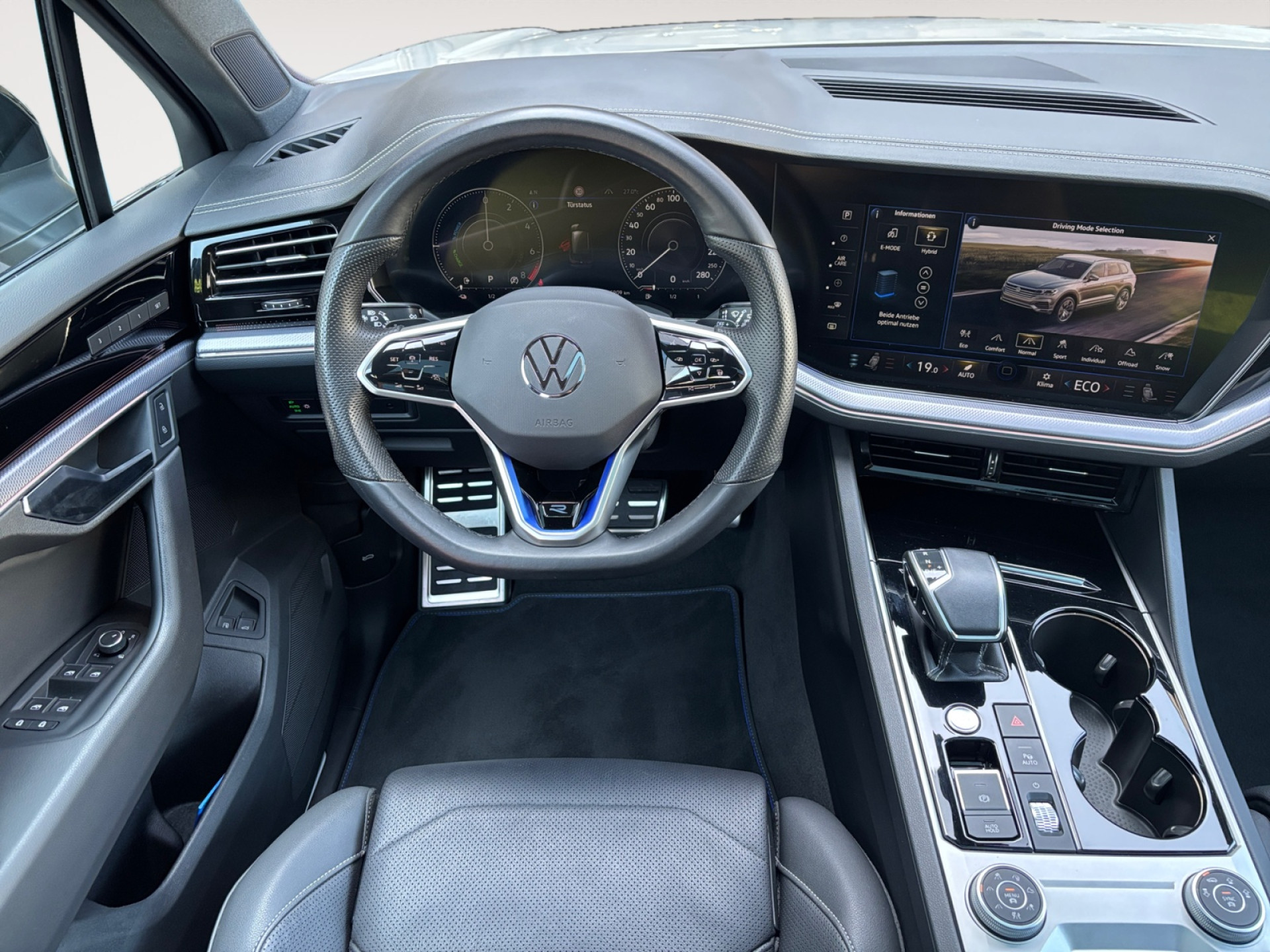Touareg R 3.0TSI eHybrid +0,5-STEUER+AHK+