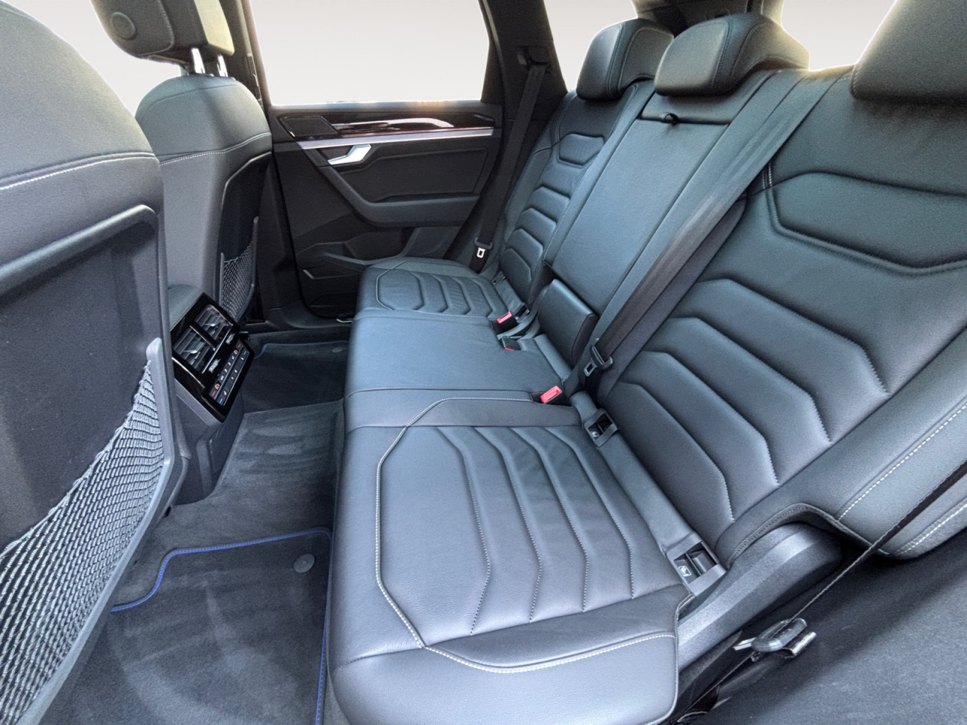Touareg R 3.0TSI eHybrid +0,5-STEUER+AHK+