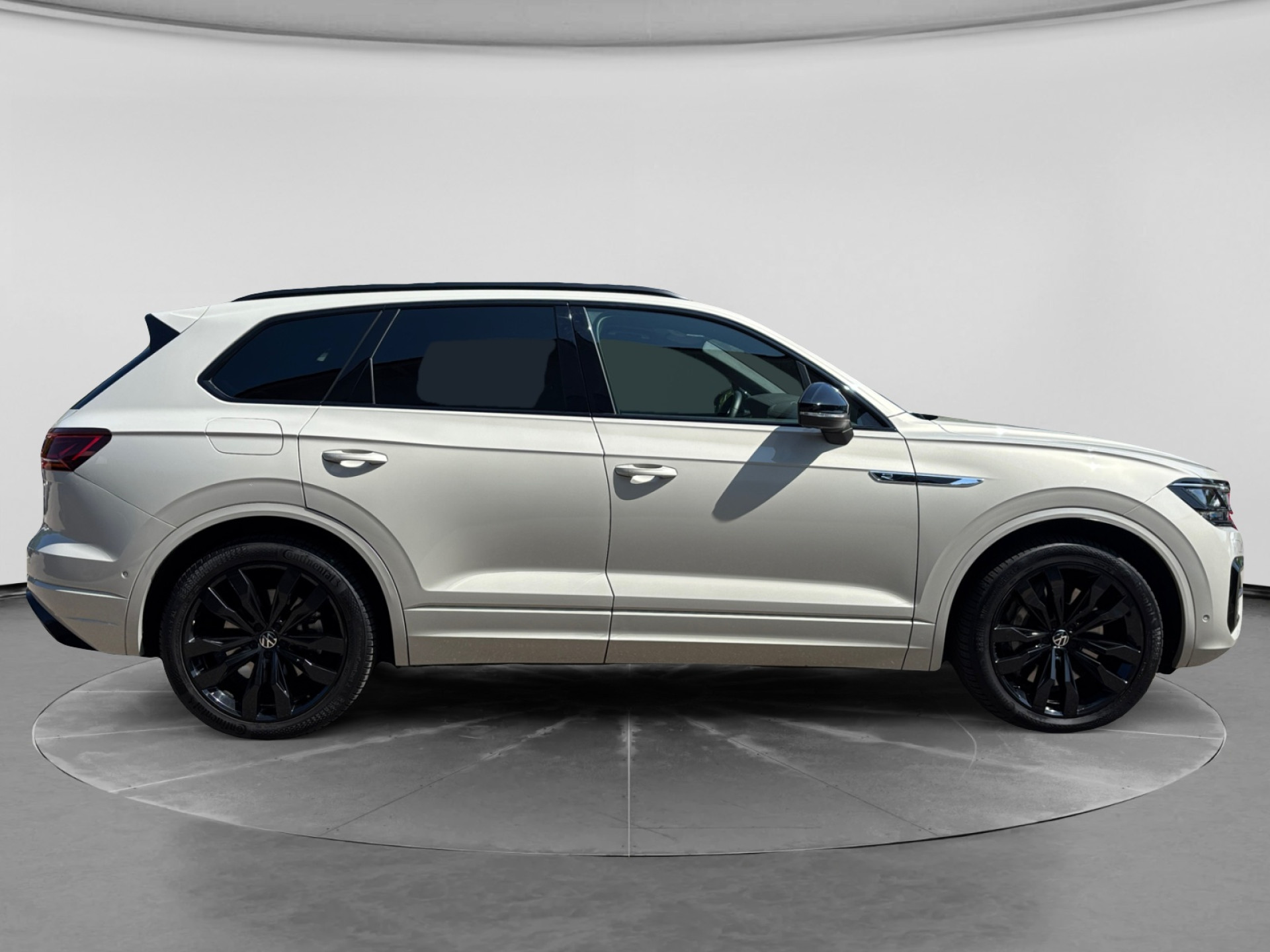 Touareg R 3.0TSI eHybrid +0,5-STEUER+AHK+